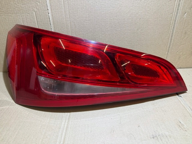 AUDI Q5 8R light left rear left rear part 8R0945093
