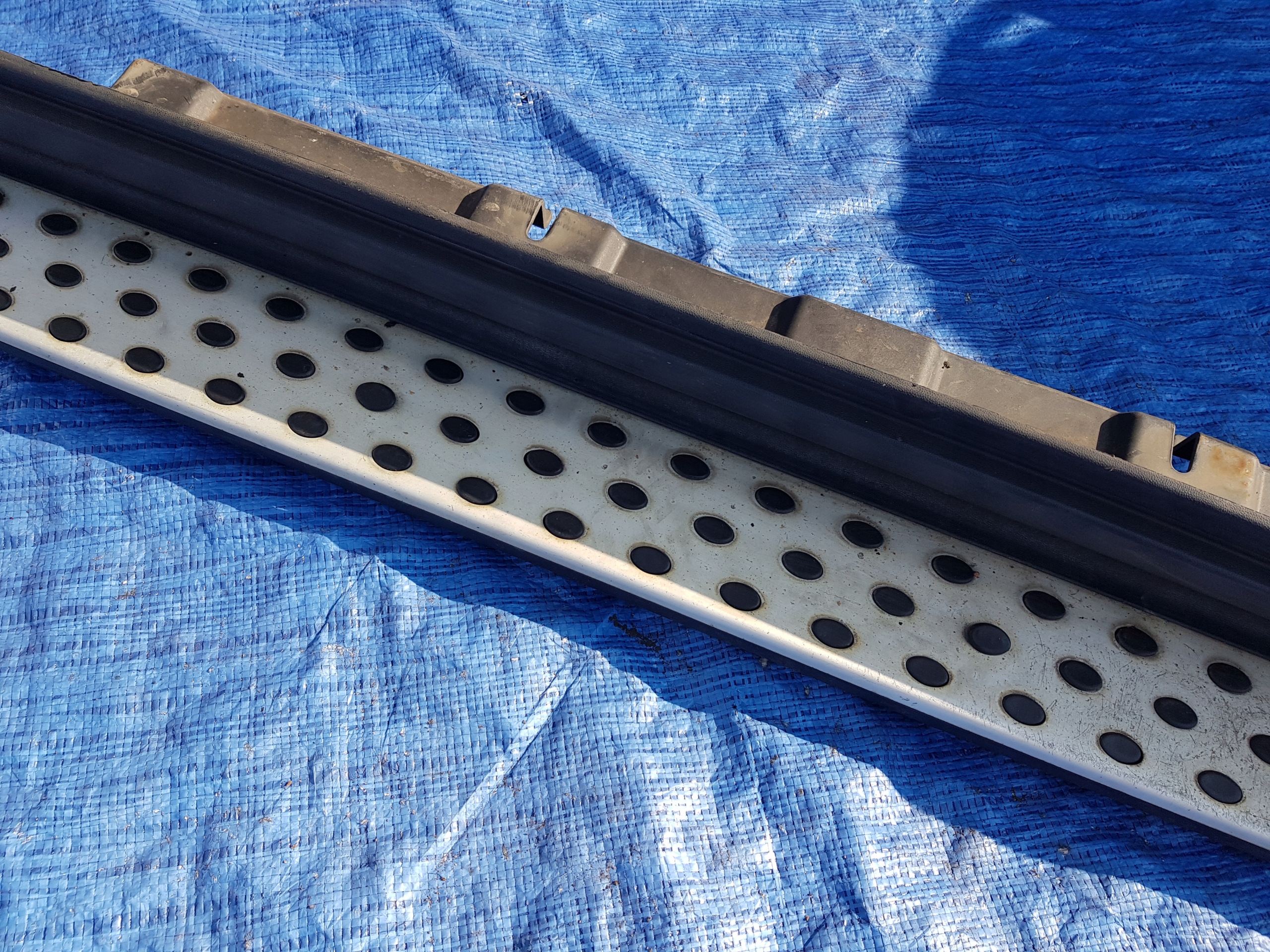 right threshold MERCEDES ML W164 cap moulding STOPIEN