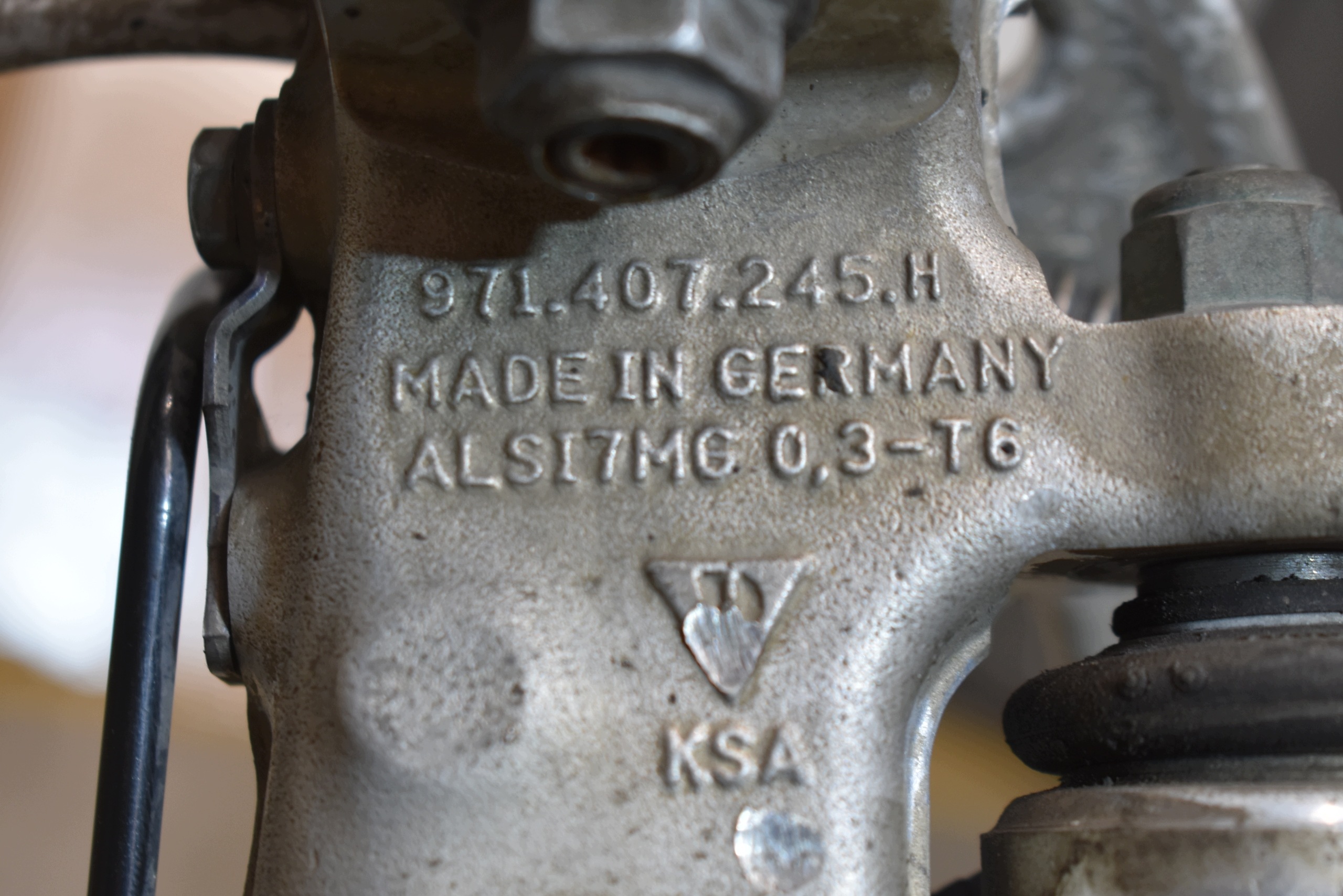 IDEALNE sususpension front front left KPL. 2WD PORSCHE PANAMERA 971 1