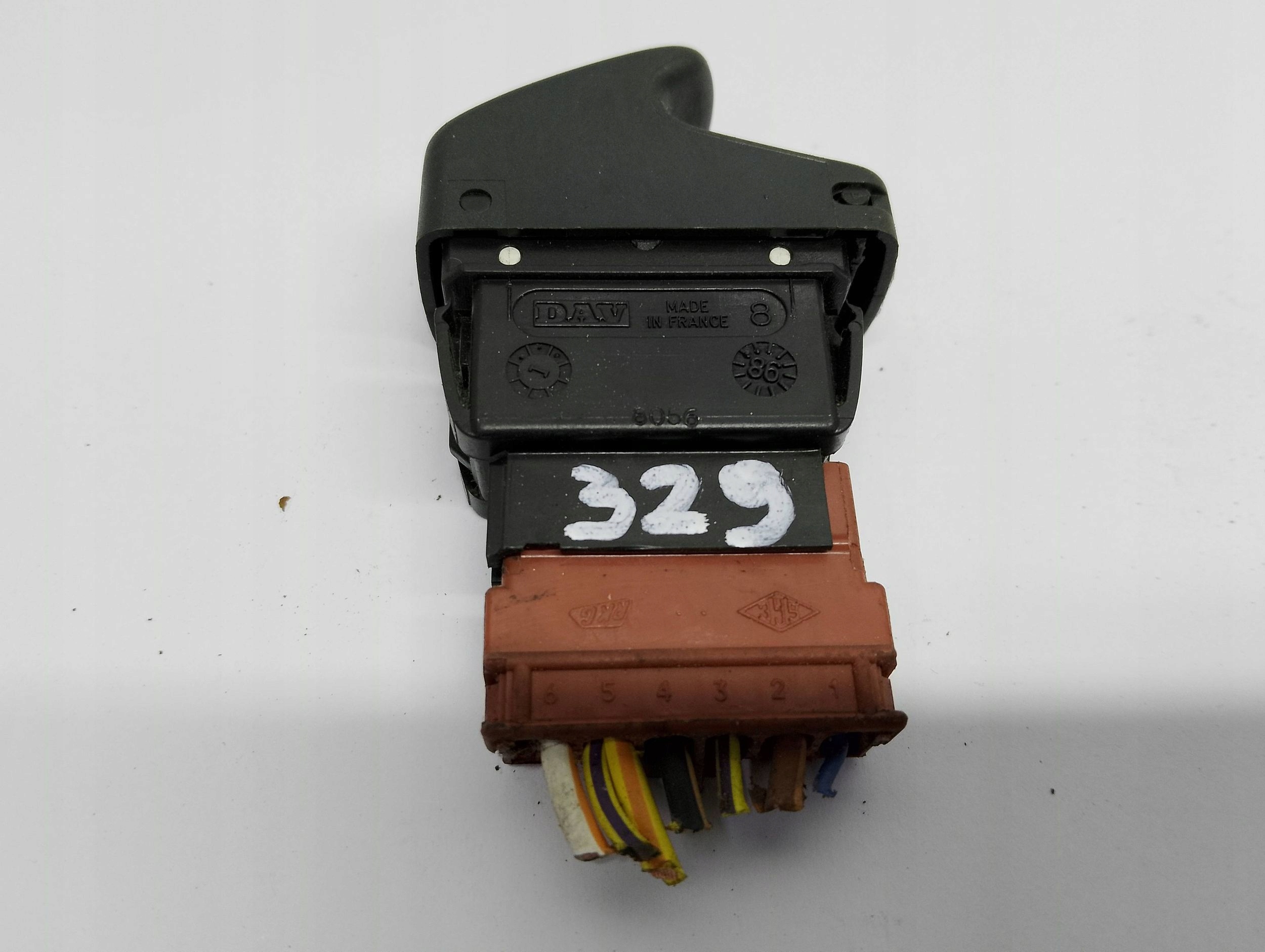 button switch opening control switch windows Renault 838100G