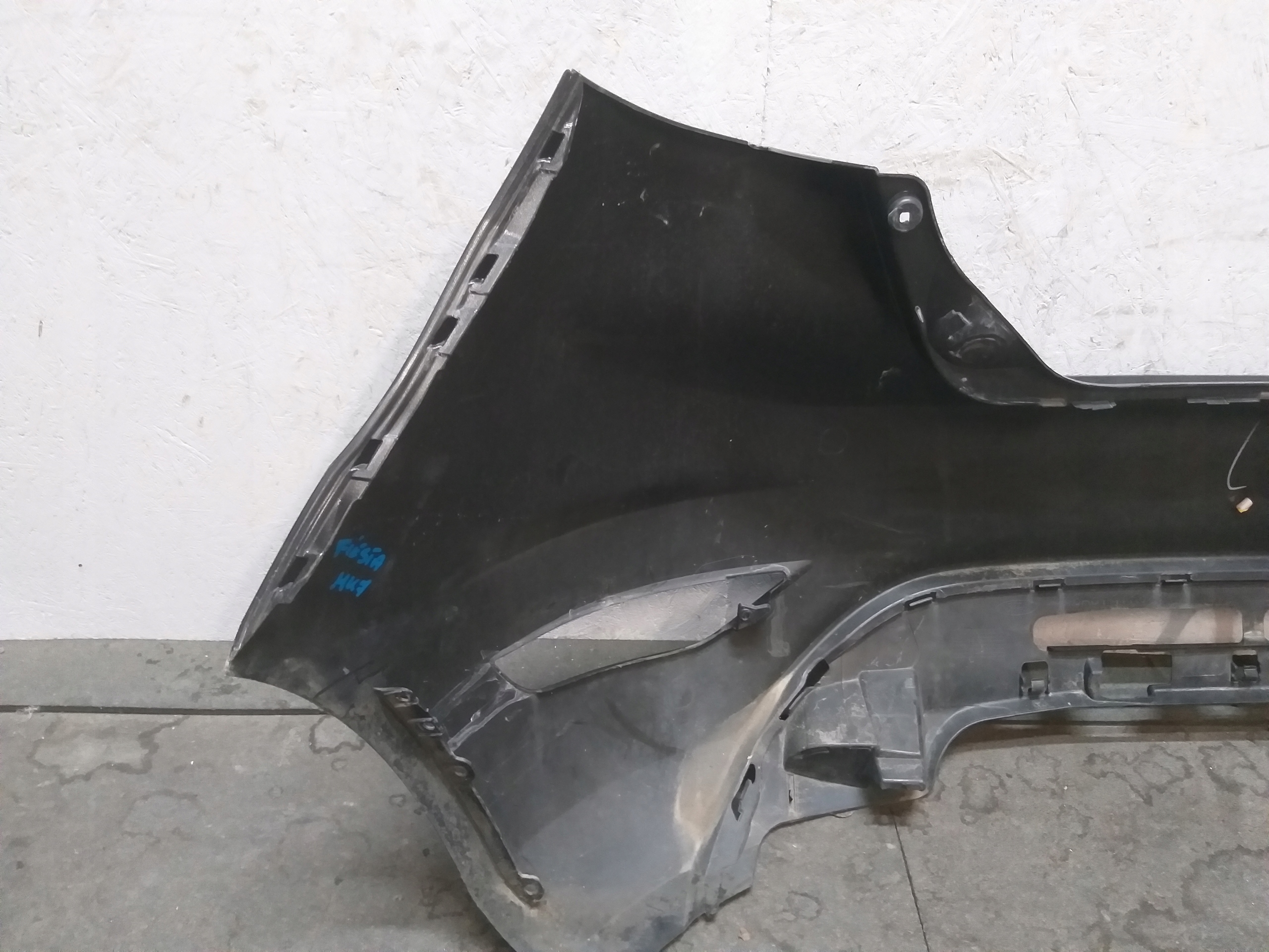 PARE CHOC ARRIÈRE FORD FIESTA MK7