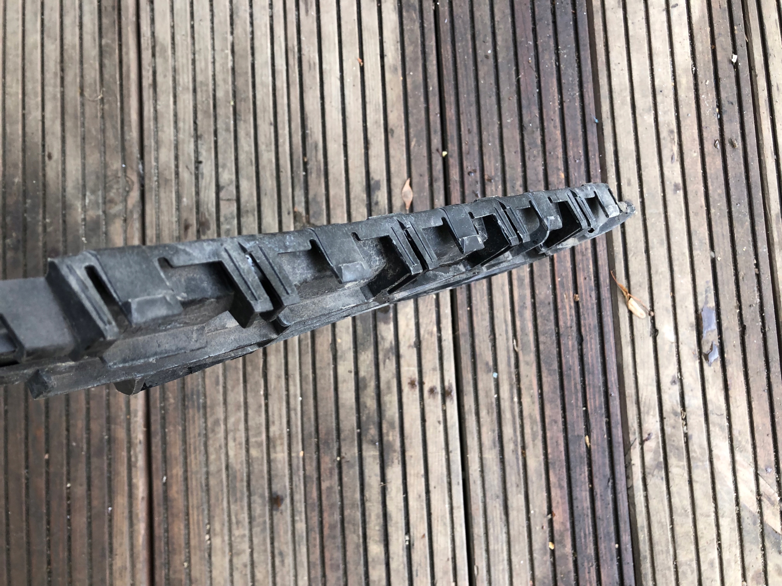 bumper bracket right rear part AUDI A4 B8 KOMBI 8K9807454