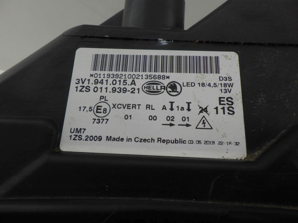 SKODA SUPERB III 3 LIFT XENON 3V1 light left