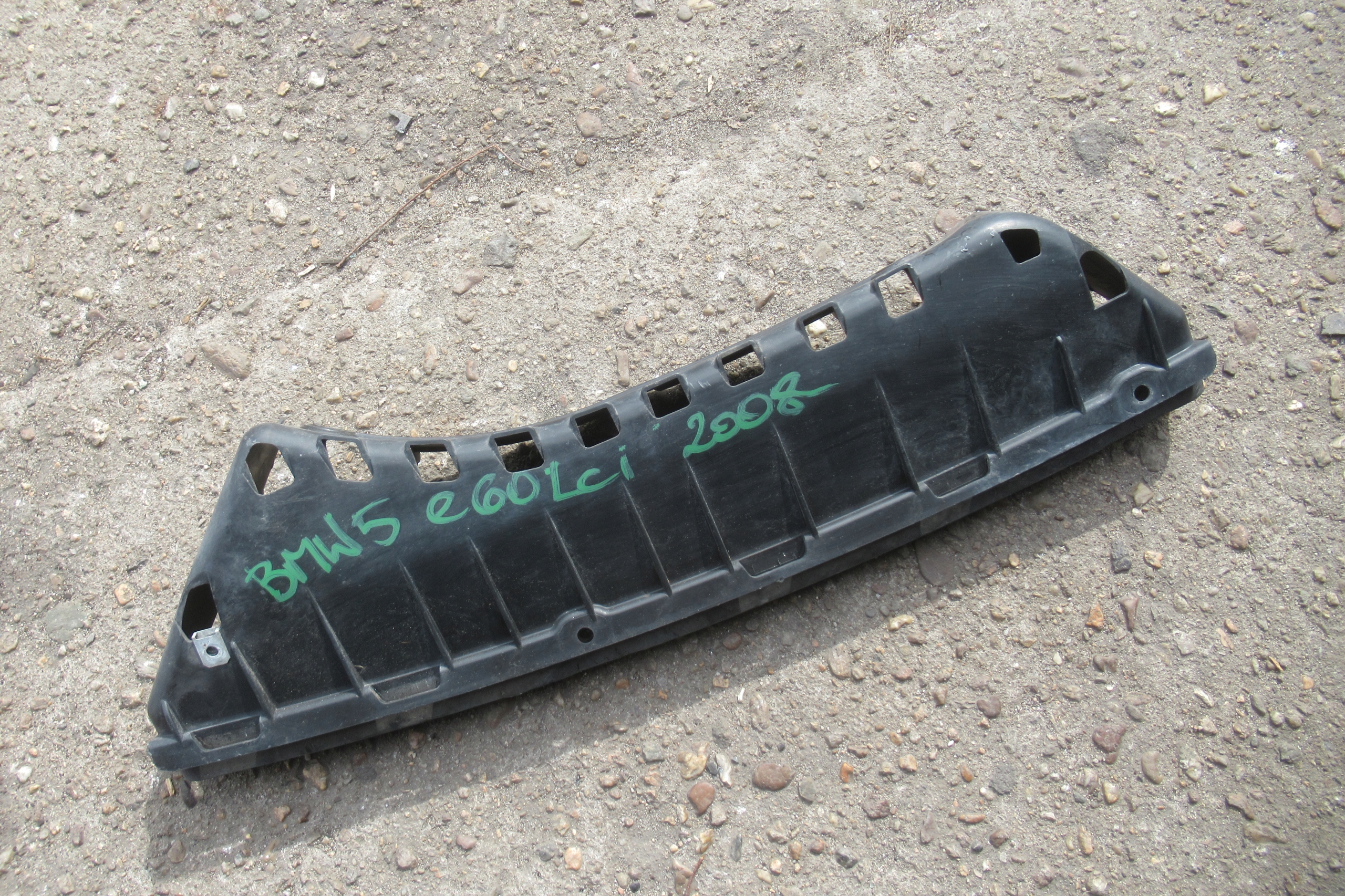 BMW E60 3.0 LCI 08R holder bumper bracket rear part