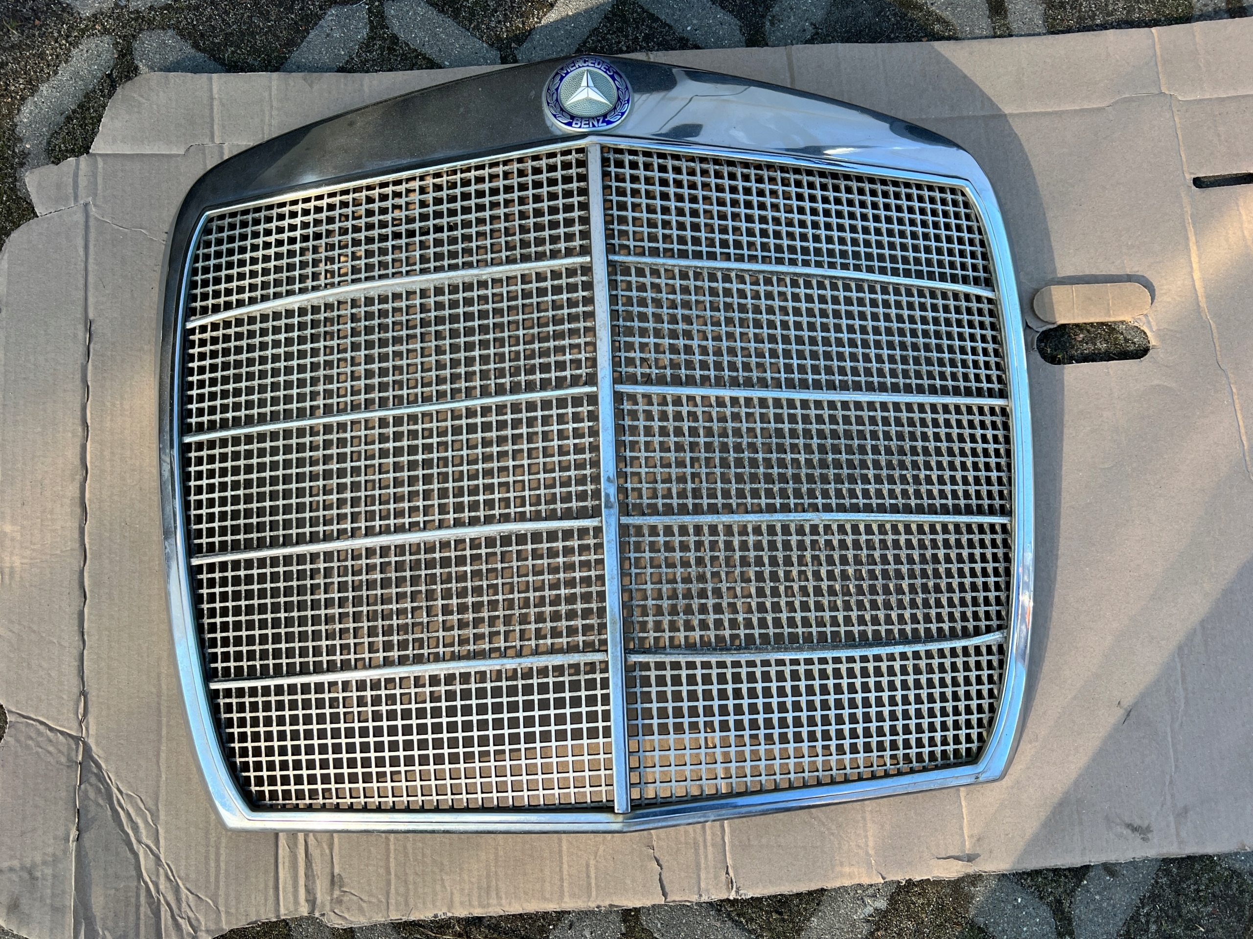 Mercedes-Benz S-Klasse W108 Kühlergrill FRONTGRILL Kühlergitter - Thumbnail 1
