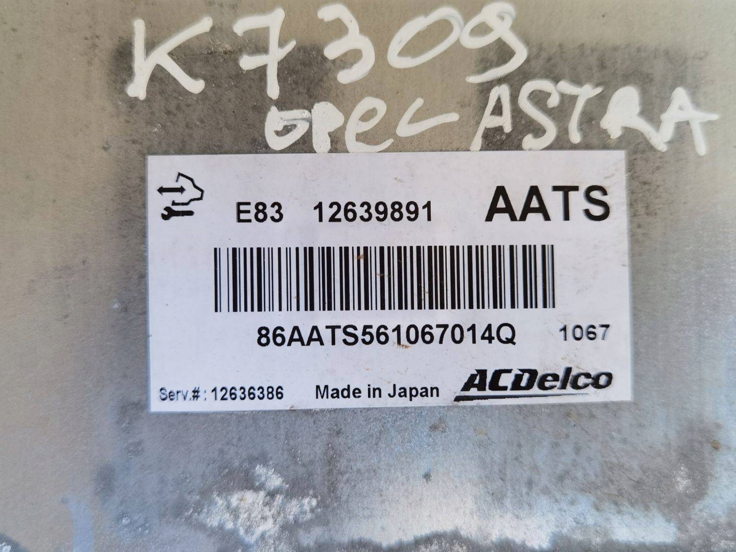 control unit of the engine Opel Astra J 2011 12639891