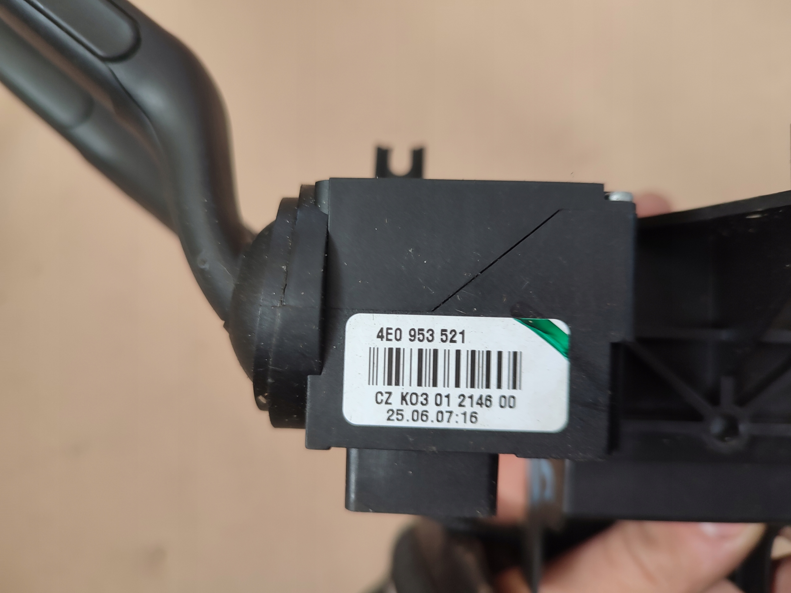 steering wheel levers and controls Audi A4 B7 4E0953513E 4E0953521