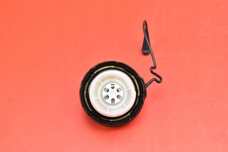 KOREK WLEWU PALIWA TOYOTA AVENSIS T27 2.2 D-CAT 150 KM 09-11