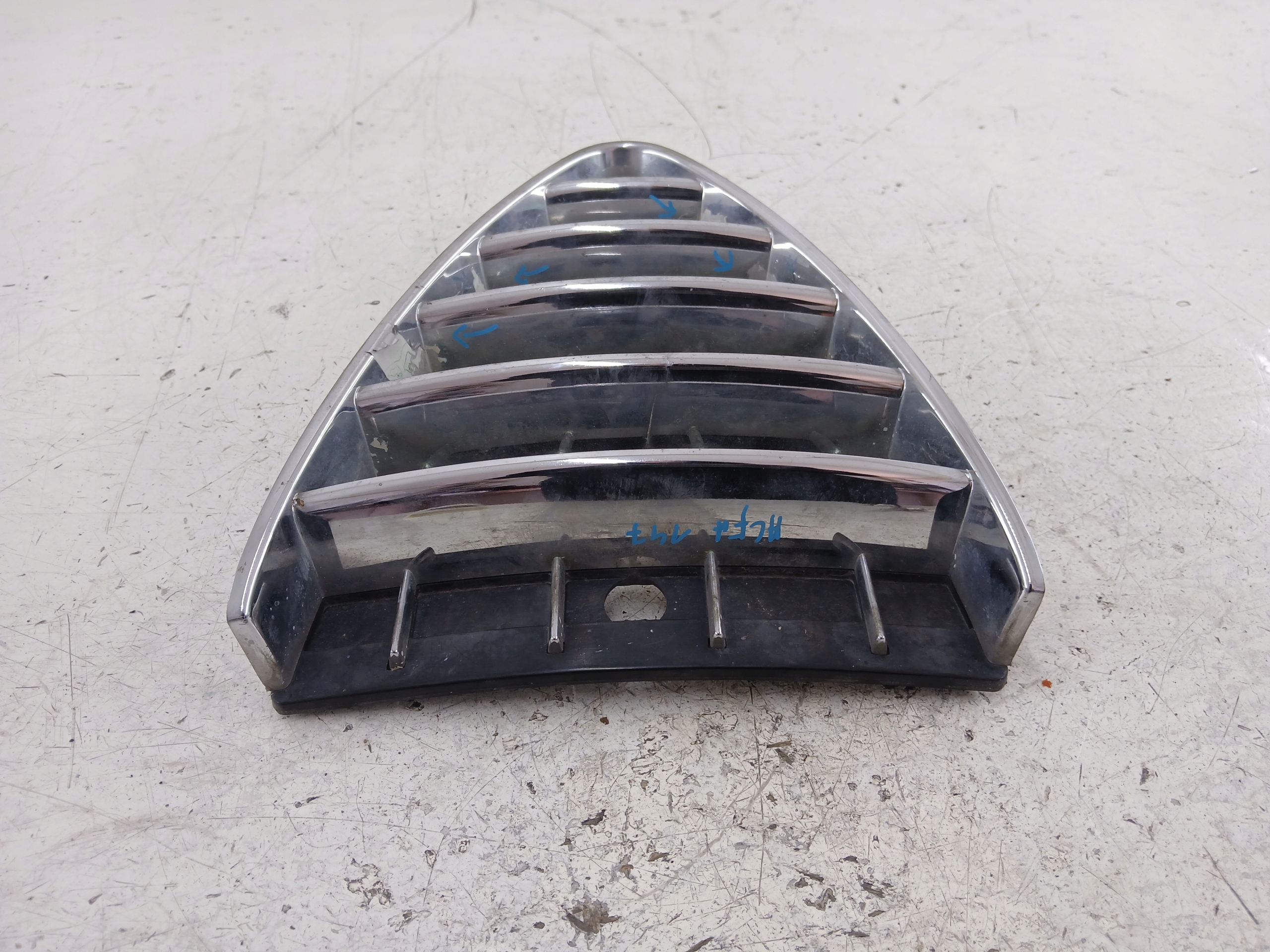 ALFA ROMEO 147 grill grille radiator