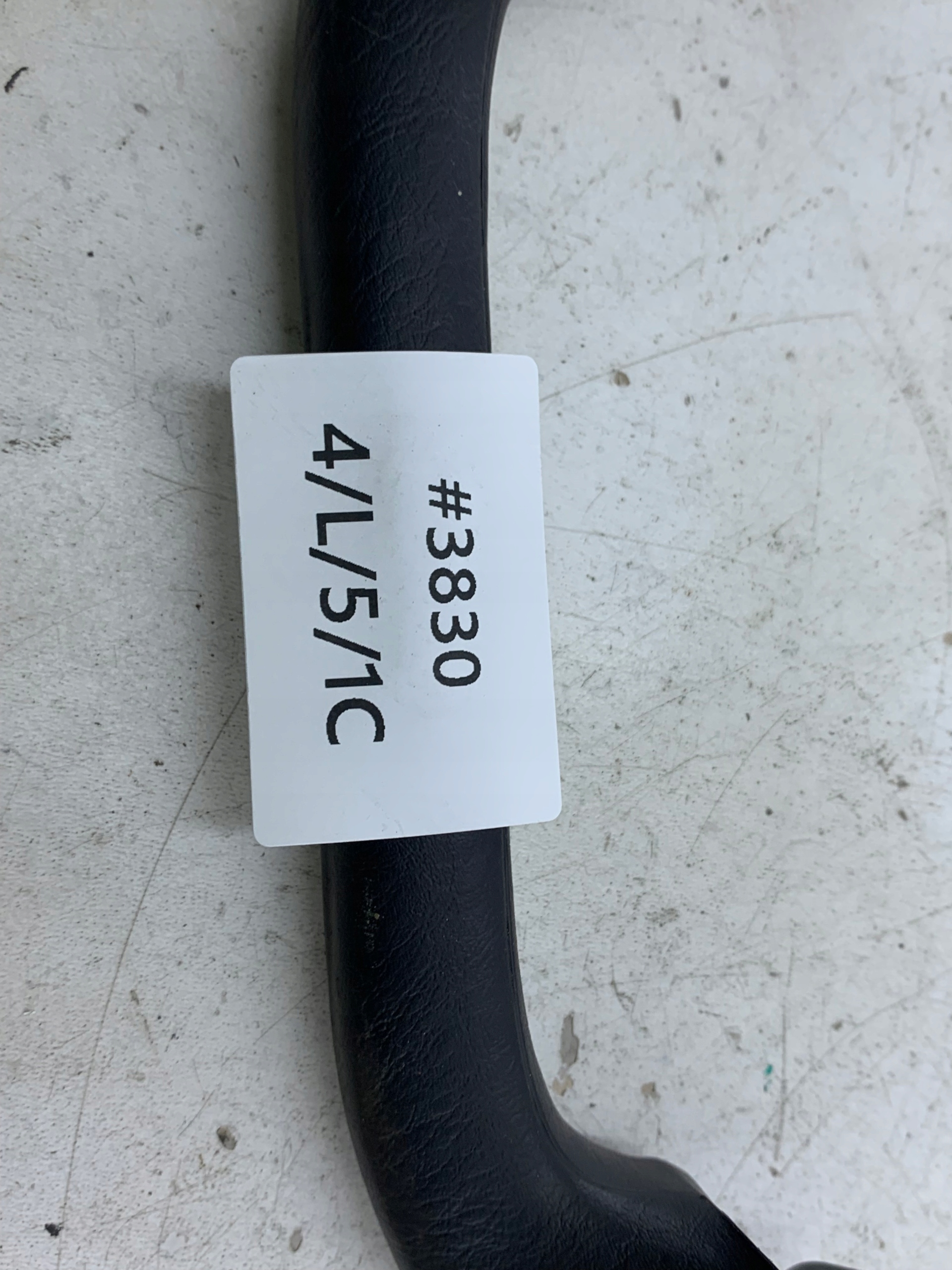 FORD MAVERICK II handle bracket inner of the roof