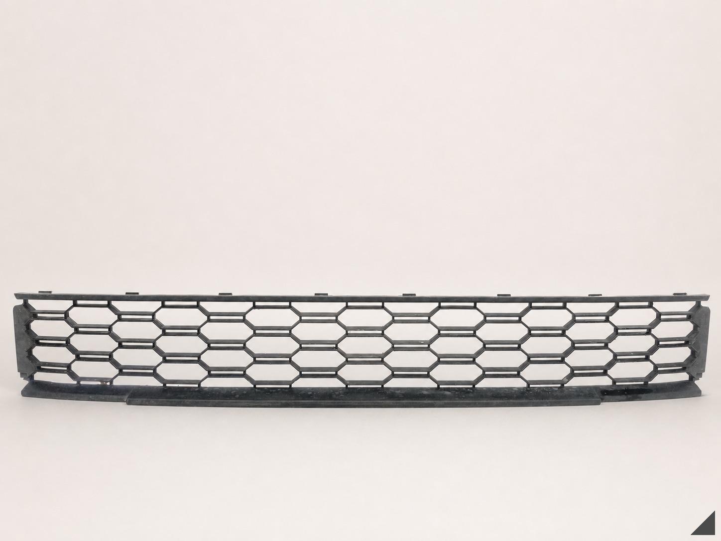 SKODA SCALA 657 19-23 lower grid grille intake W bumper front 657853677