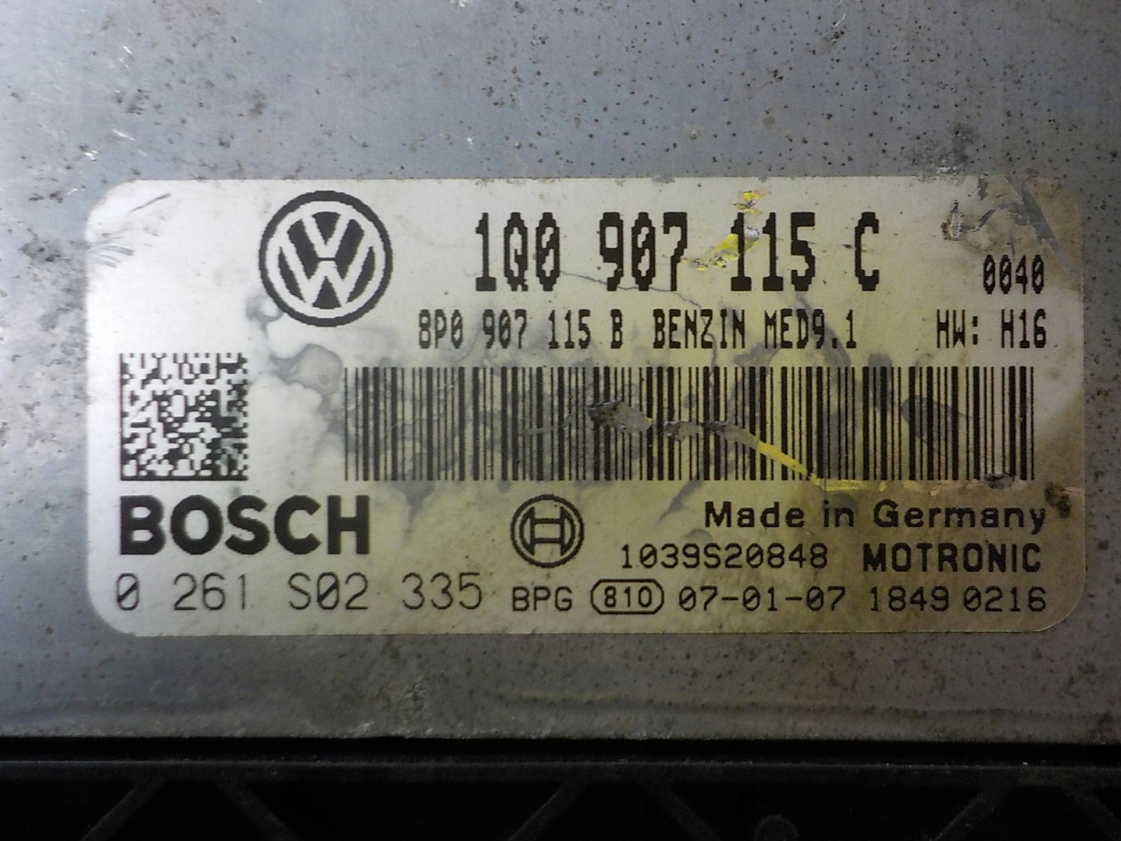 VW computer control unit 1Q0907115C 0261S02335
