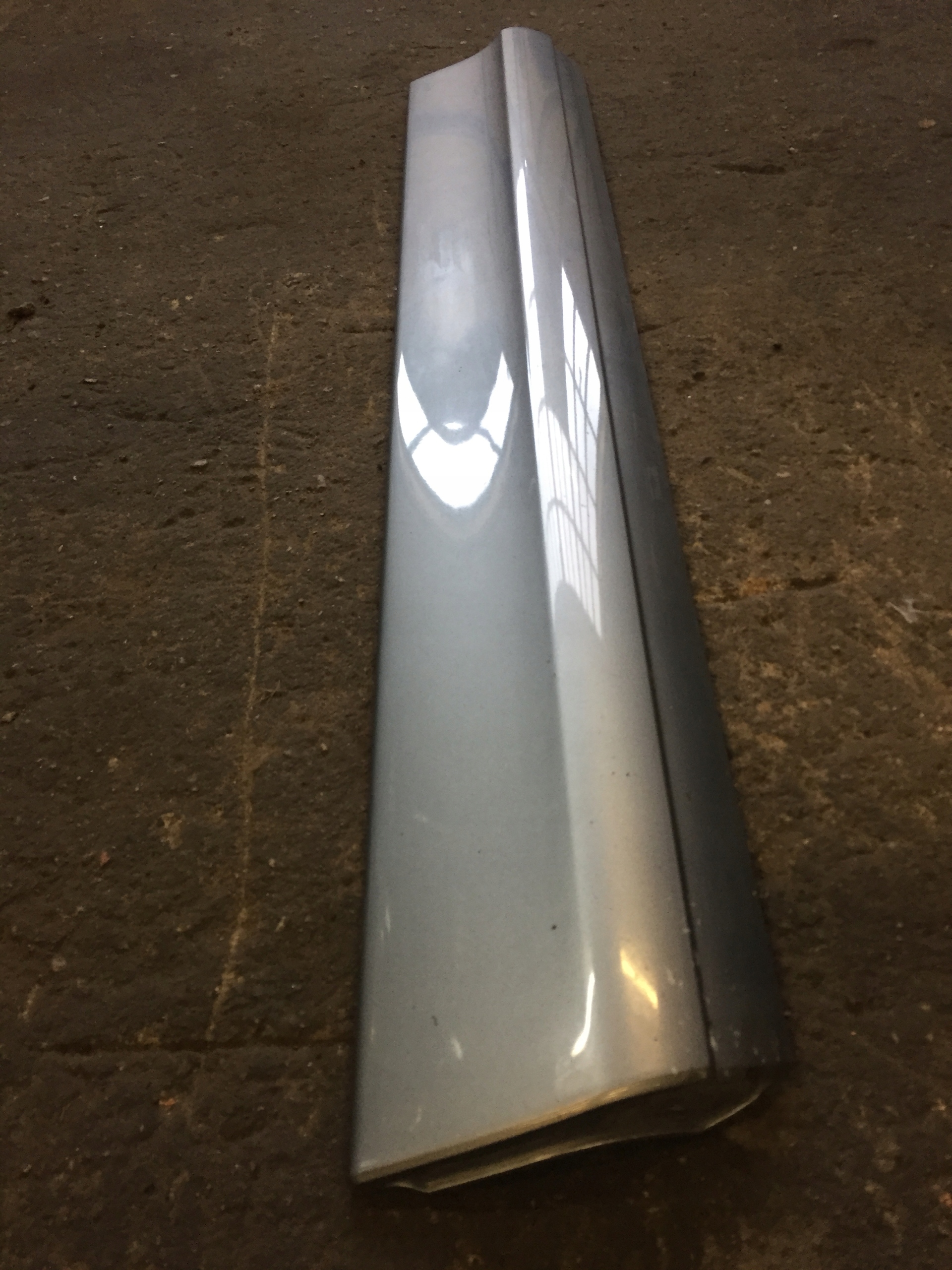 AUDI Q7 4L LY7G moulding lower door left front
