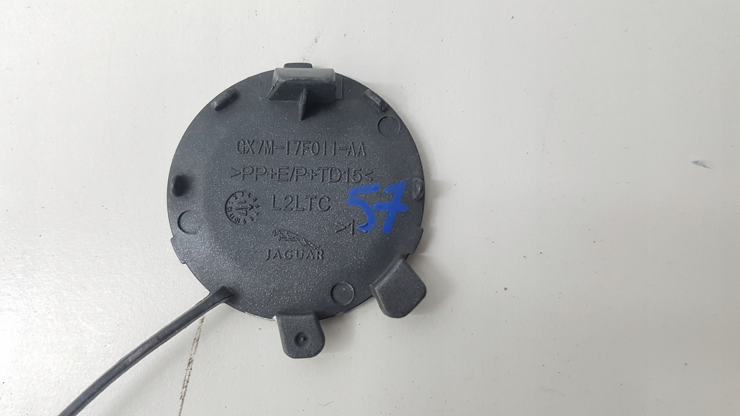 JAGUAR XE 2014- ZAŚLEPKA ZDERZAKA Numer katalogowy części GX7M17F011AA