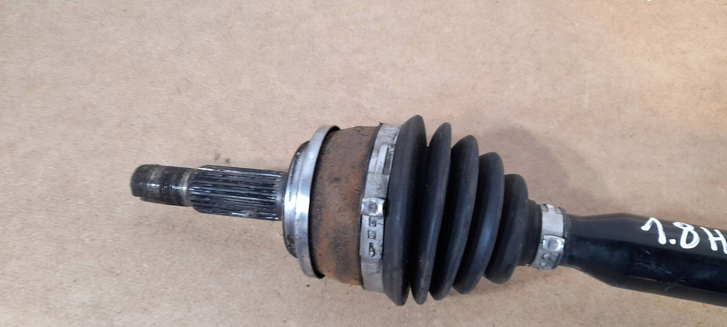 Toyota Corolla E21 1,8H 2019-2022r semi-axis front right 4341002C20 (P895)