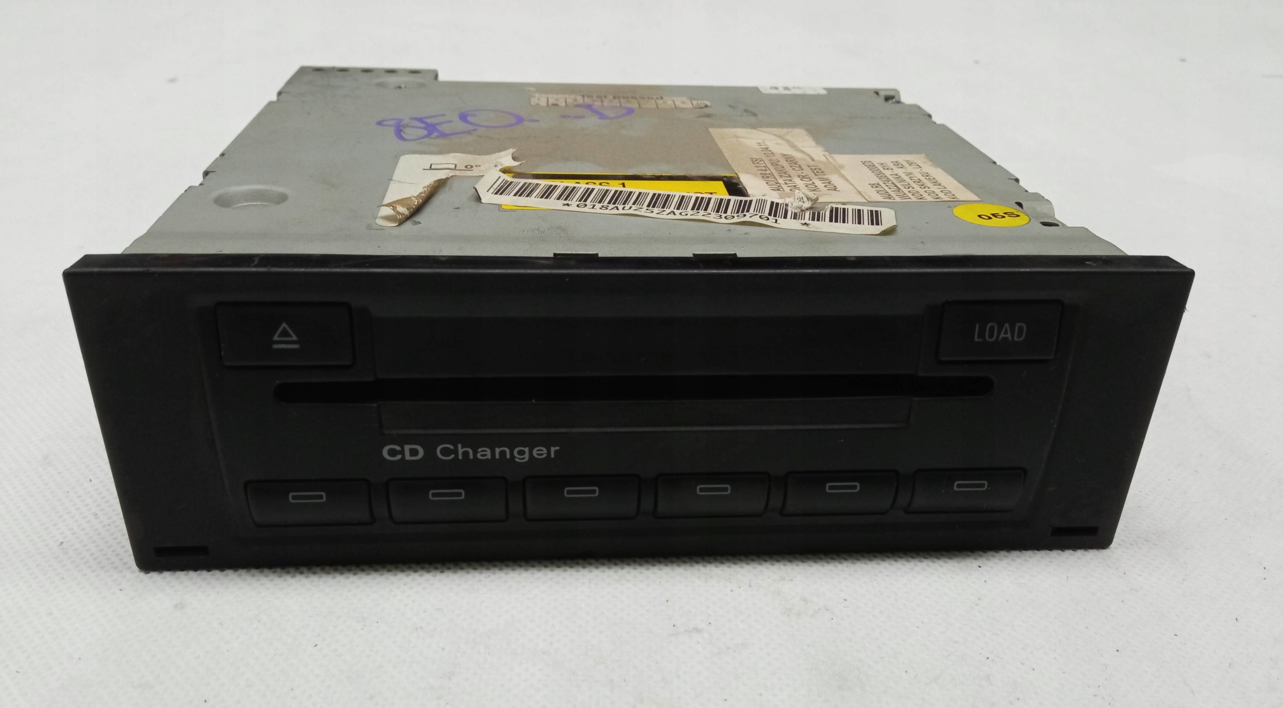 Audi A4 B6 B7 CD-чейнджер 8E0035111D