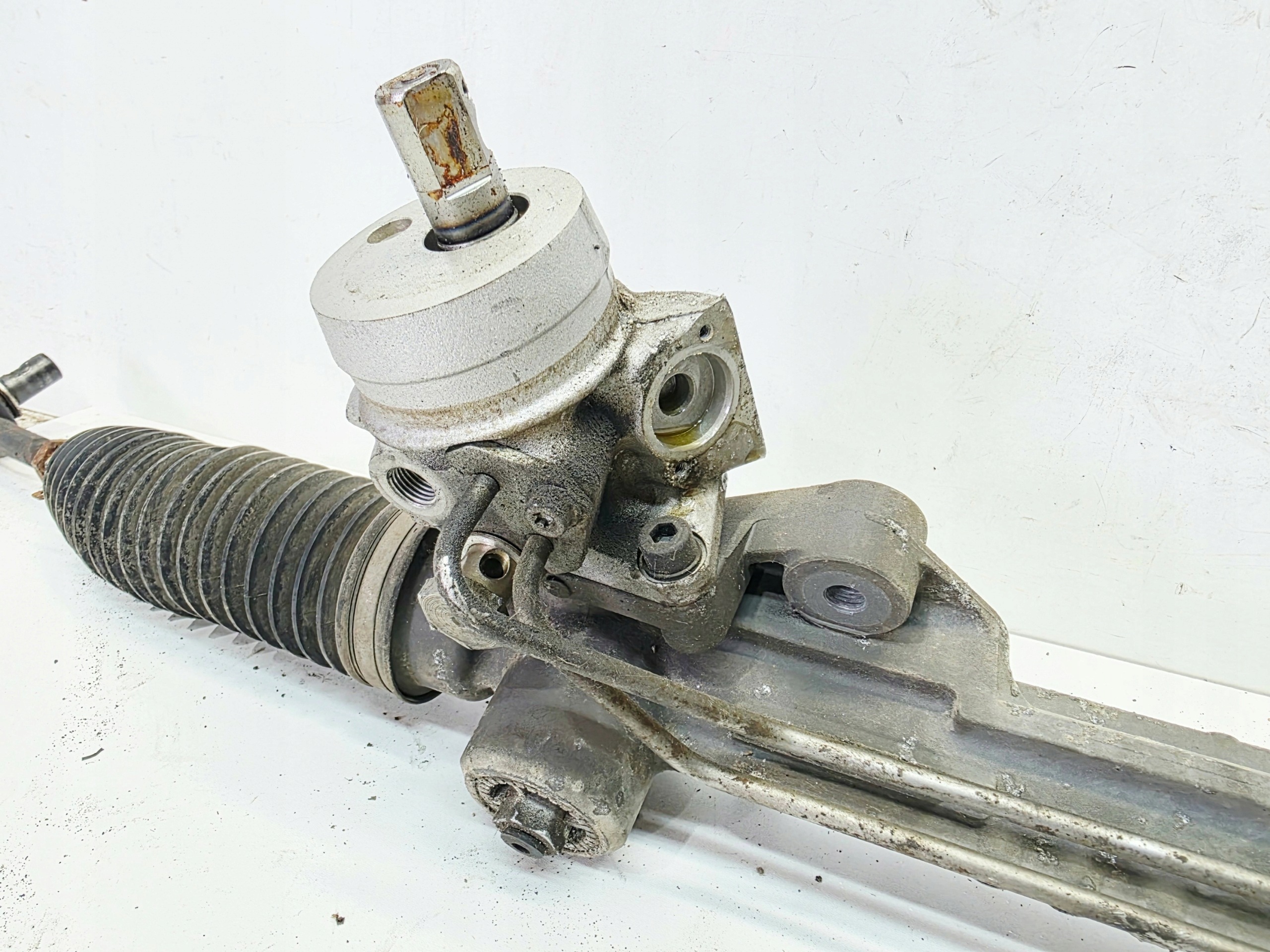 Boîter direction Boîter direction AUDI A6 C6 4F1422065R