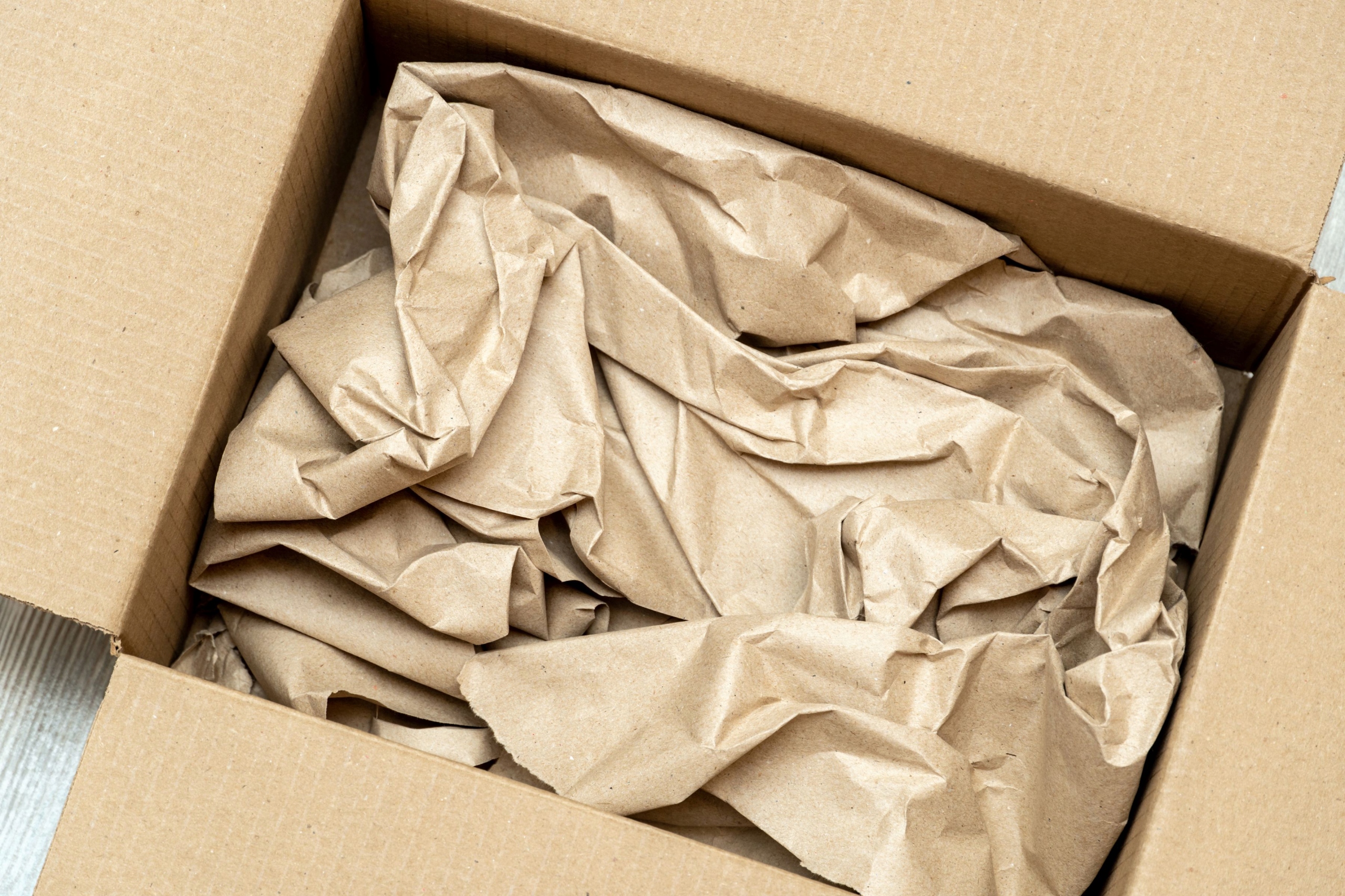 Papier pakowy Wypełniacz papierowy 330mm ROLKA 10kg Kod producenta JUWPAKEKOW