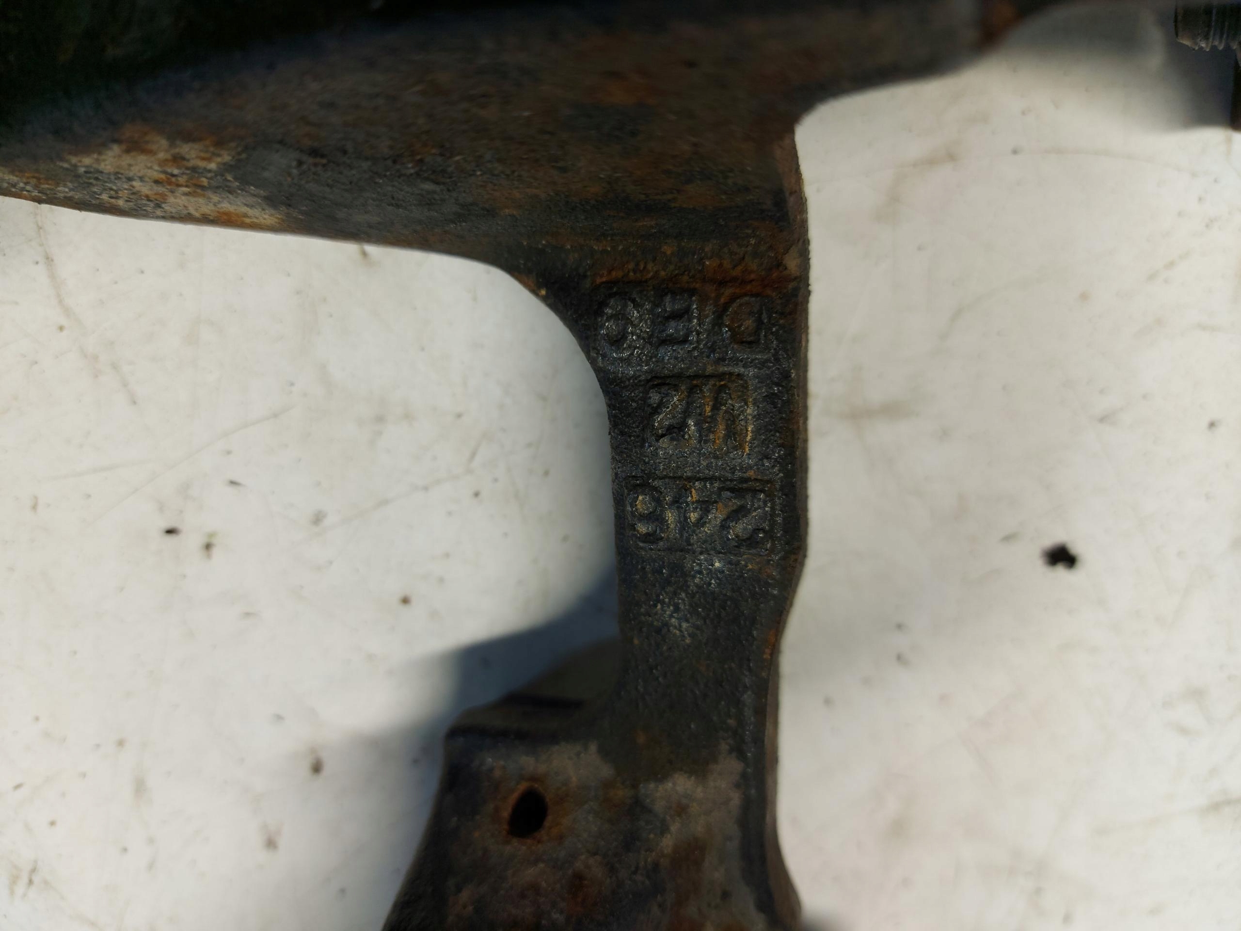 Toyota Hilux VIII Support Support plaque Console Poignée 2.4d d4d 246w2de9