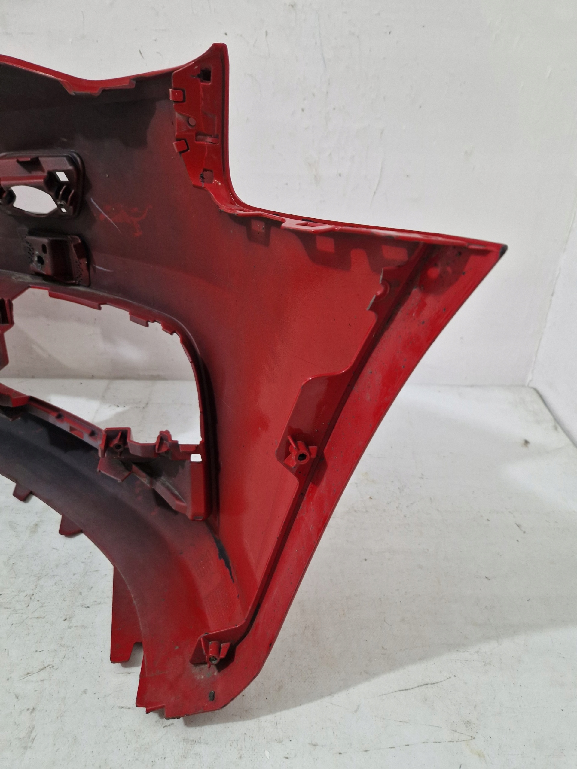 AUDI A3 8V 12-16 ROK ZDEERZAK front below washers without PDC 8V3807437DE
