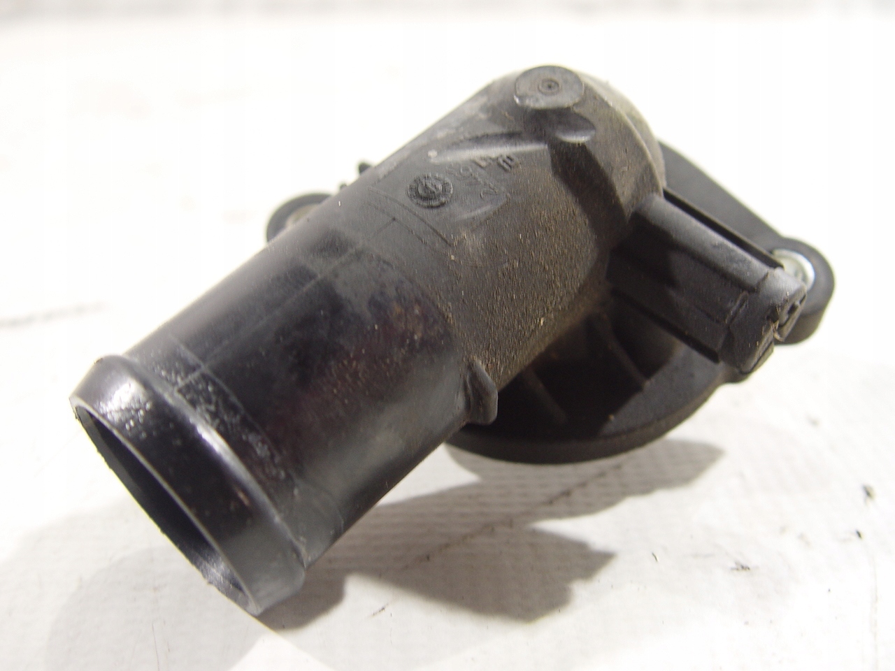 DODGE CHRYSLER 3.6 OBUDOWA TERMOSTAT KRÓCIEC