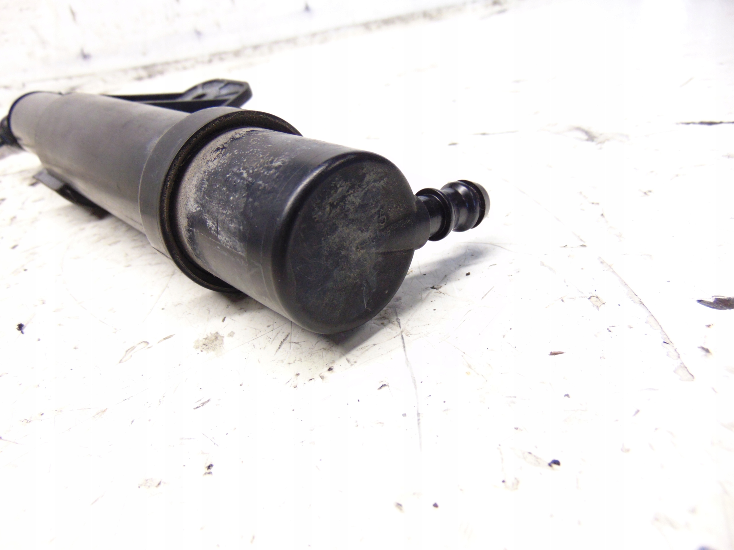 распылитель воды Ксенон правый kia SORENTO I РЕСТАЙЛИНГ европа