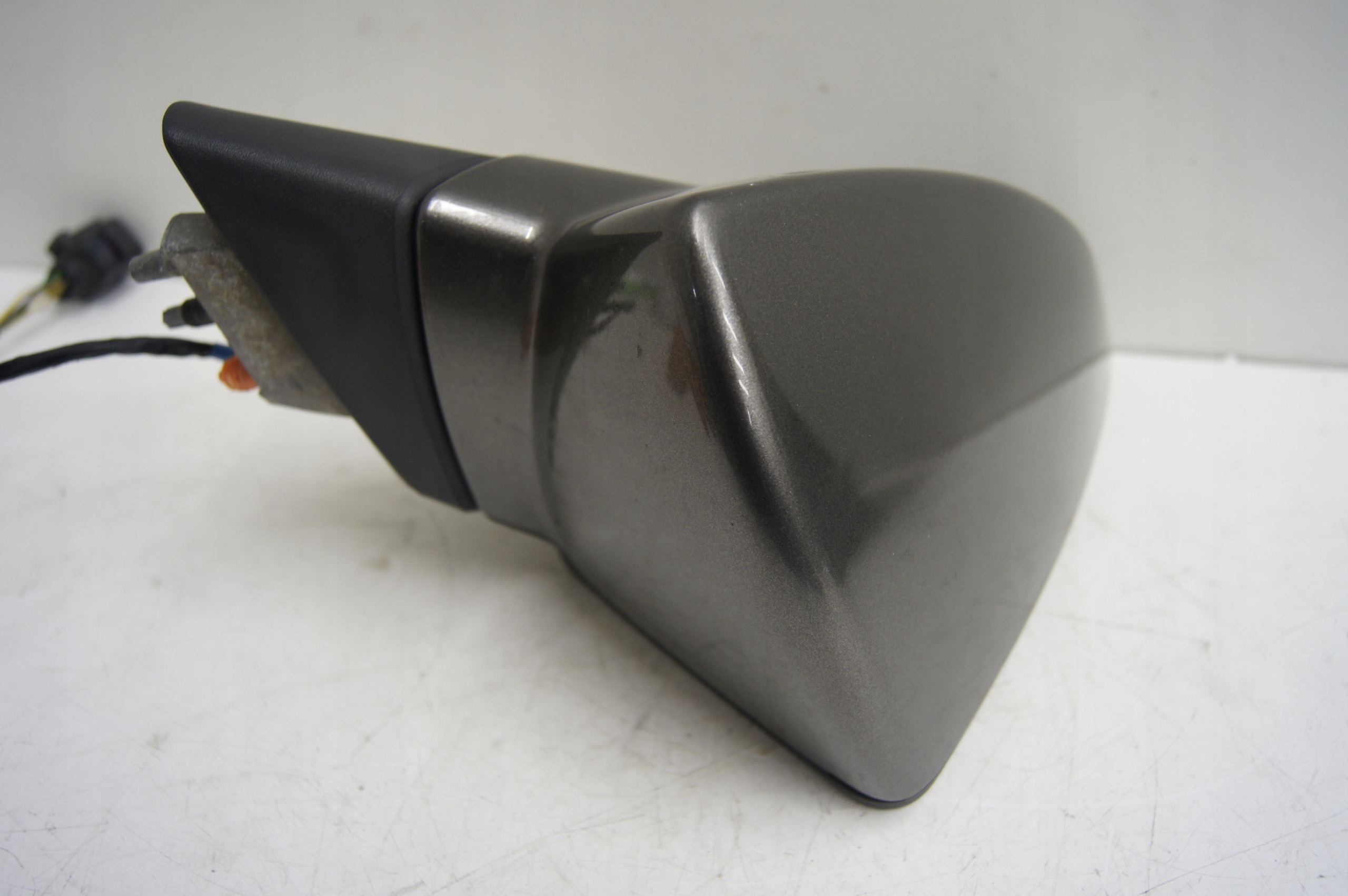 Leon III зеркало LS7K 6pin правое