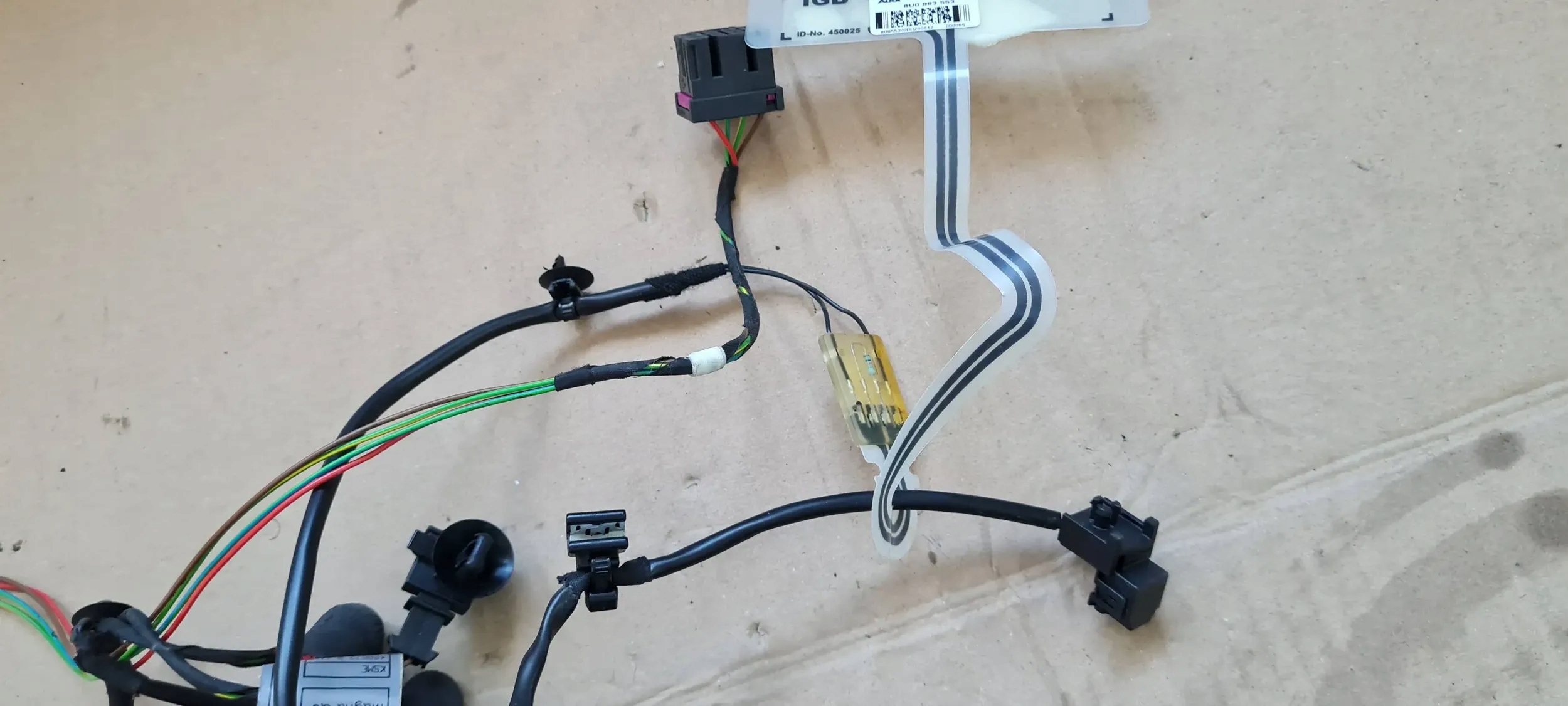 Q5 8R SQ5 MATA ZAJETOSCI SITZ SENSOR 8U0963553