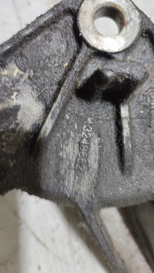 engine mount 1.8 Chevrolet Cruze