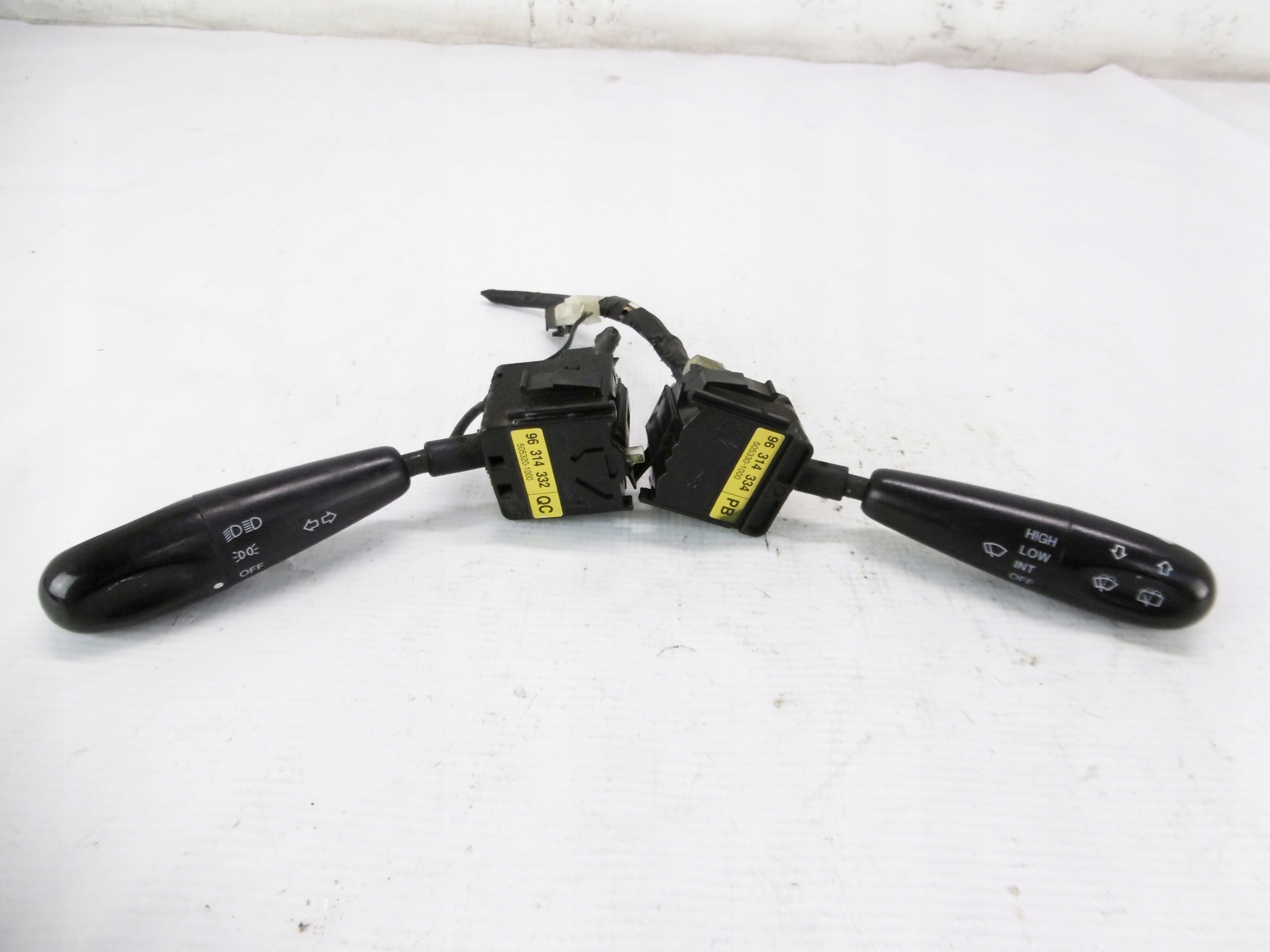 подрулевые переключатели матиз. подрулевой daewoo matiz. 96314332 переключатель. переключатель дворников дэу матиз. подрулевые переключатели нубира.