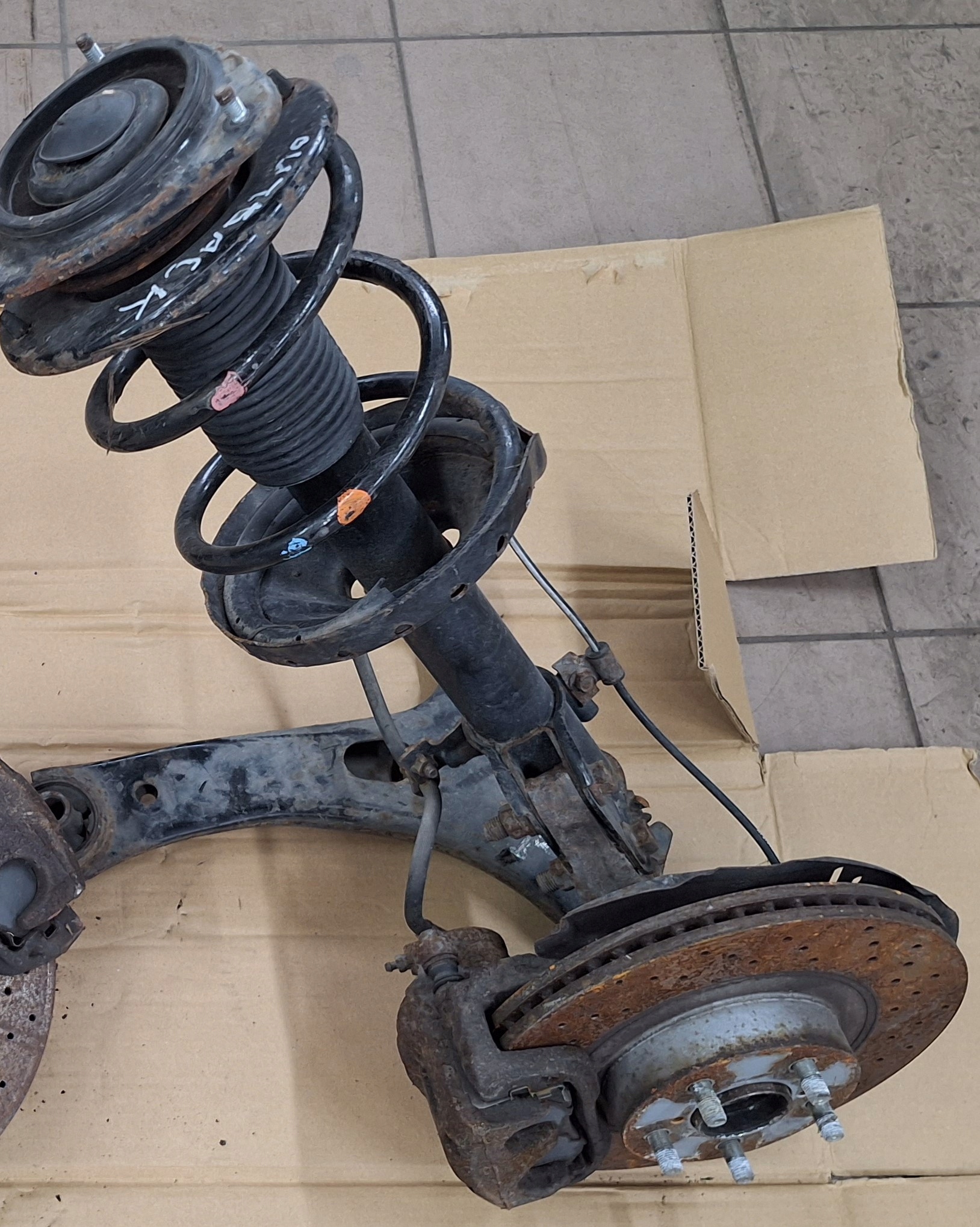 Макперсон цапфа SUBARU OUTBACK III РЕСТАЙЛІНГ правий перед