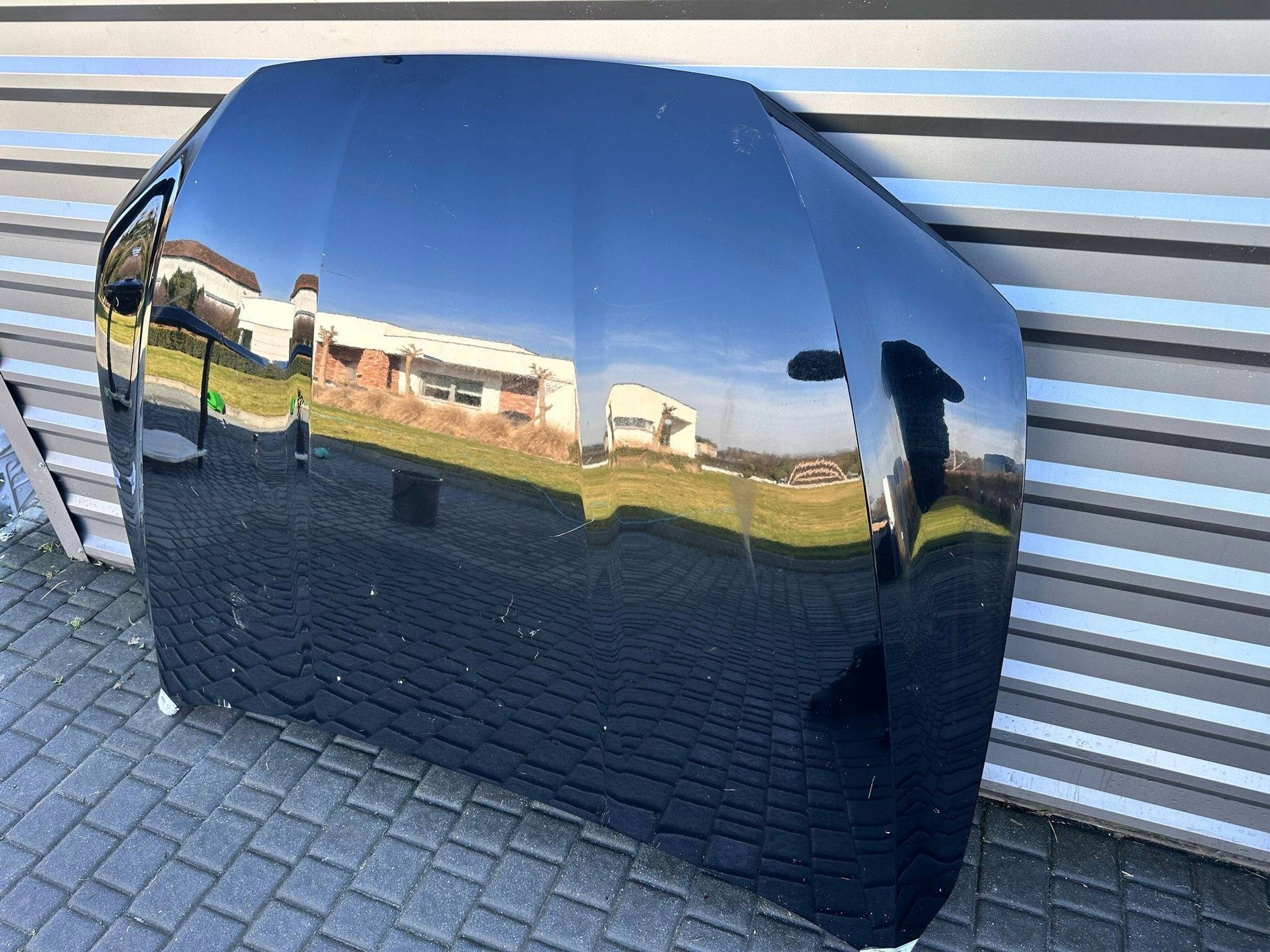 Audi e-tron MASKA POKRYWA SILNIKA Typ samochodu 4x4/SUV