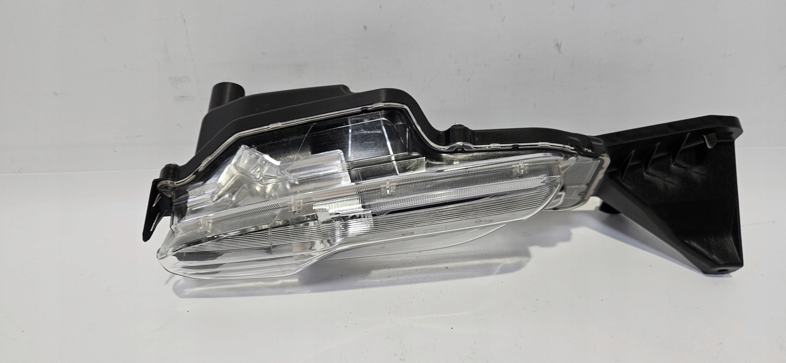 Nebelscheinwerfer Blinkerleuchte links TOYOTA YARIS CROSS 20