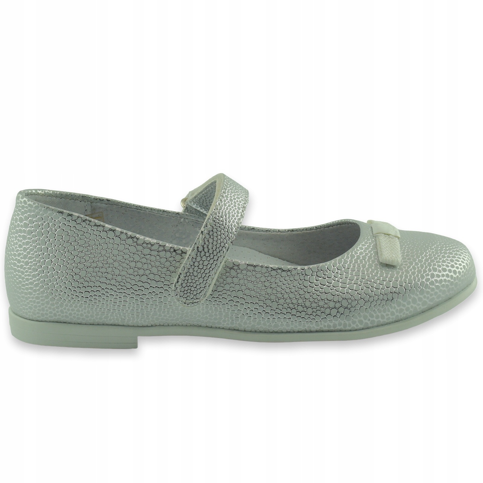 Balerinki srebrne na rzep Kornecki 06493 r.34 Stan opakowania oryginalne