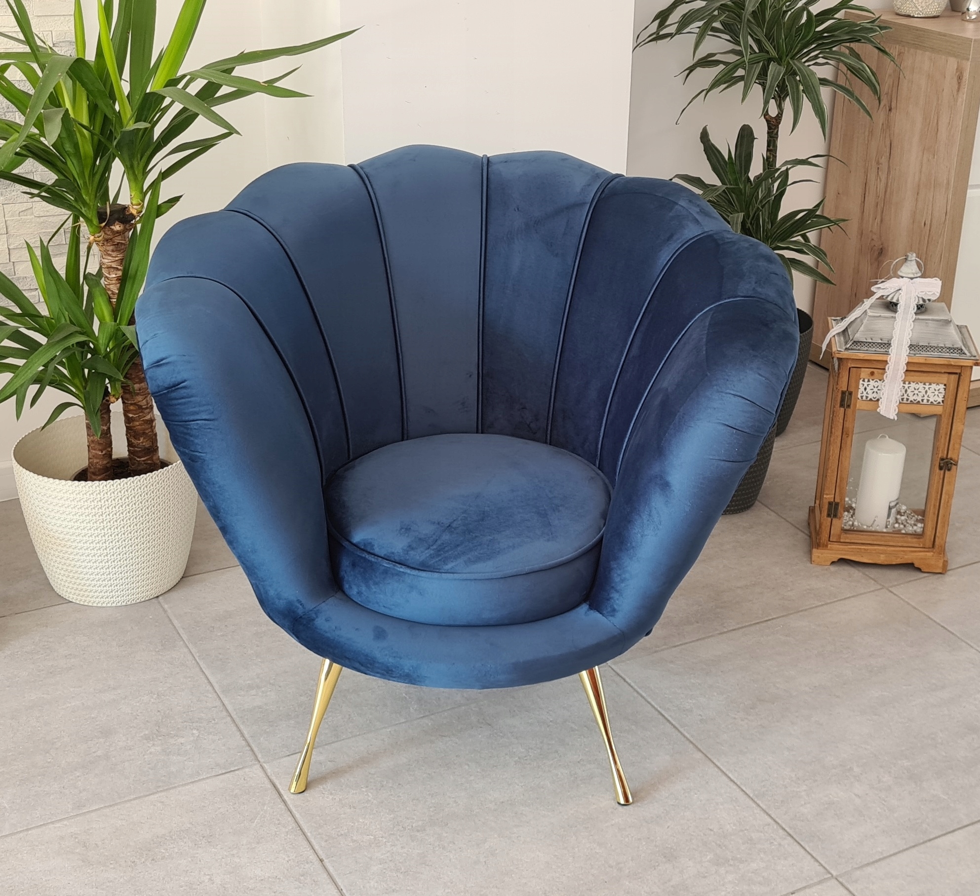 Fotel muszelka Glamour + podnóżek PLAMOODPORNY Rodzaj kubełkowy