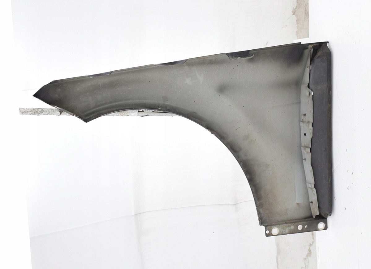 fender front front right MERCEDES C W204 C197