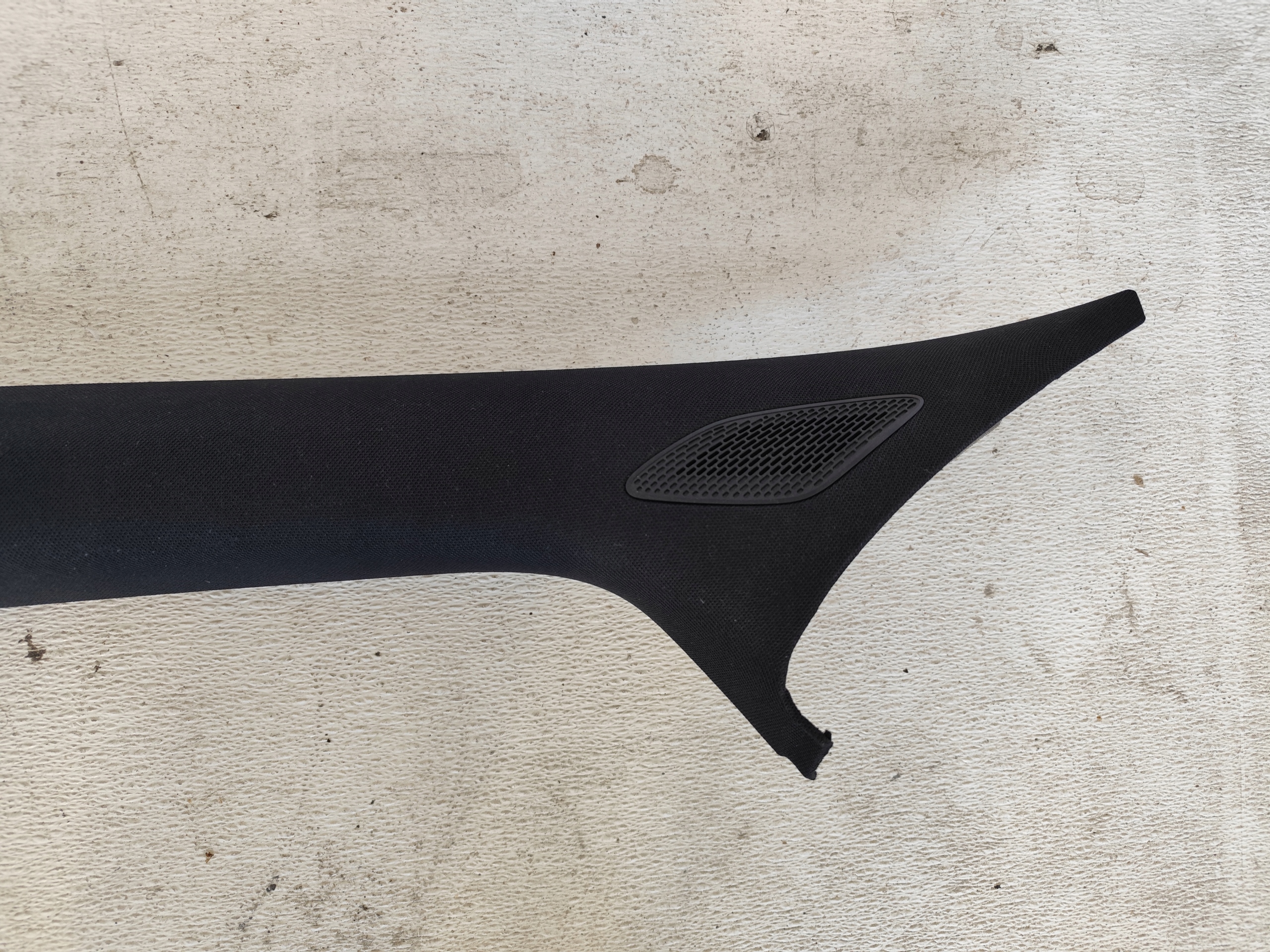 MERCEDES W247 2019 cover SLUPKA left front