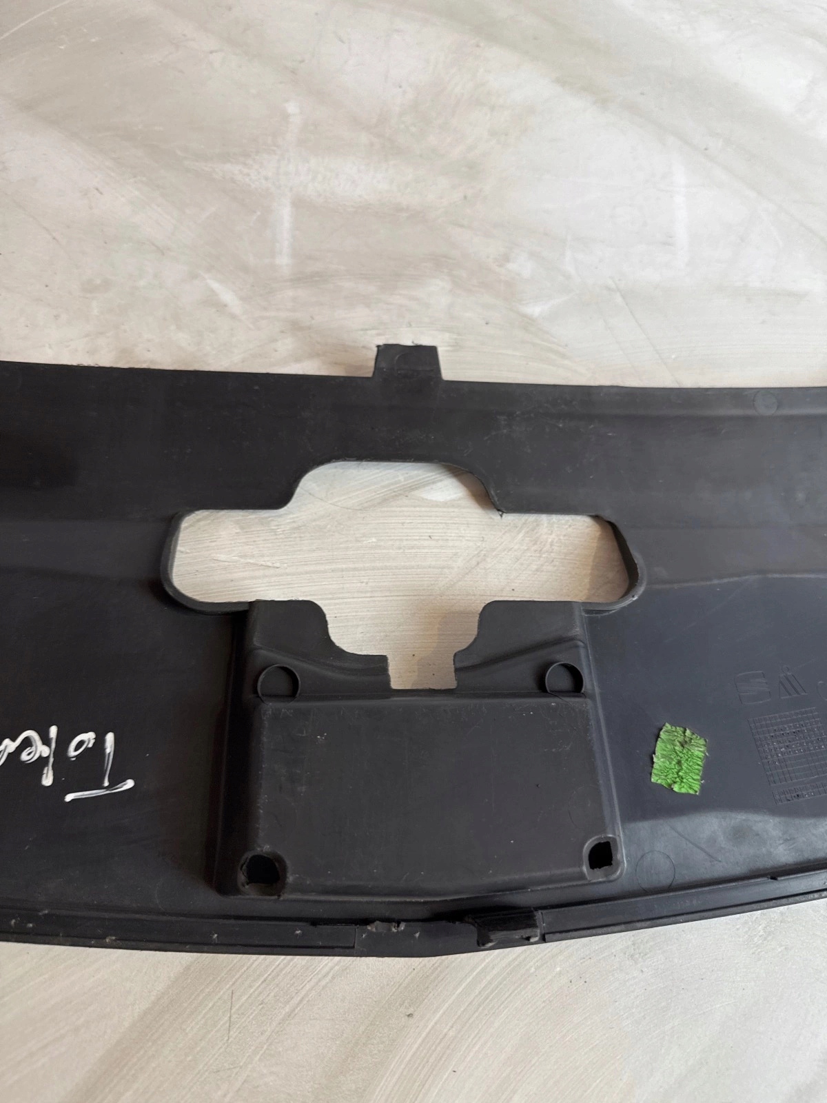 kryt Horn stěny předního Seat Toledo IV