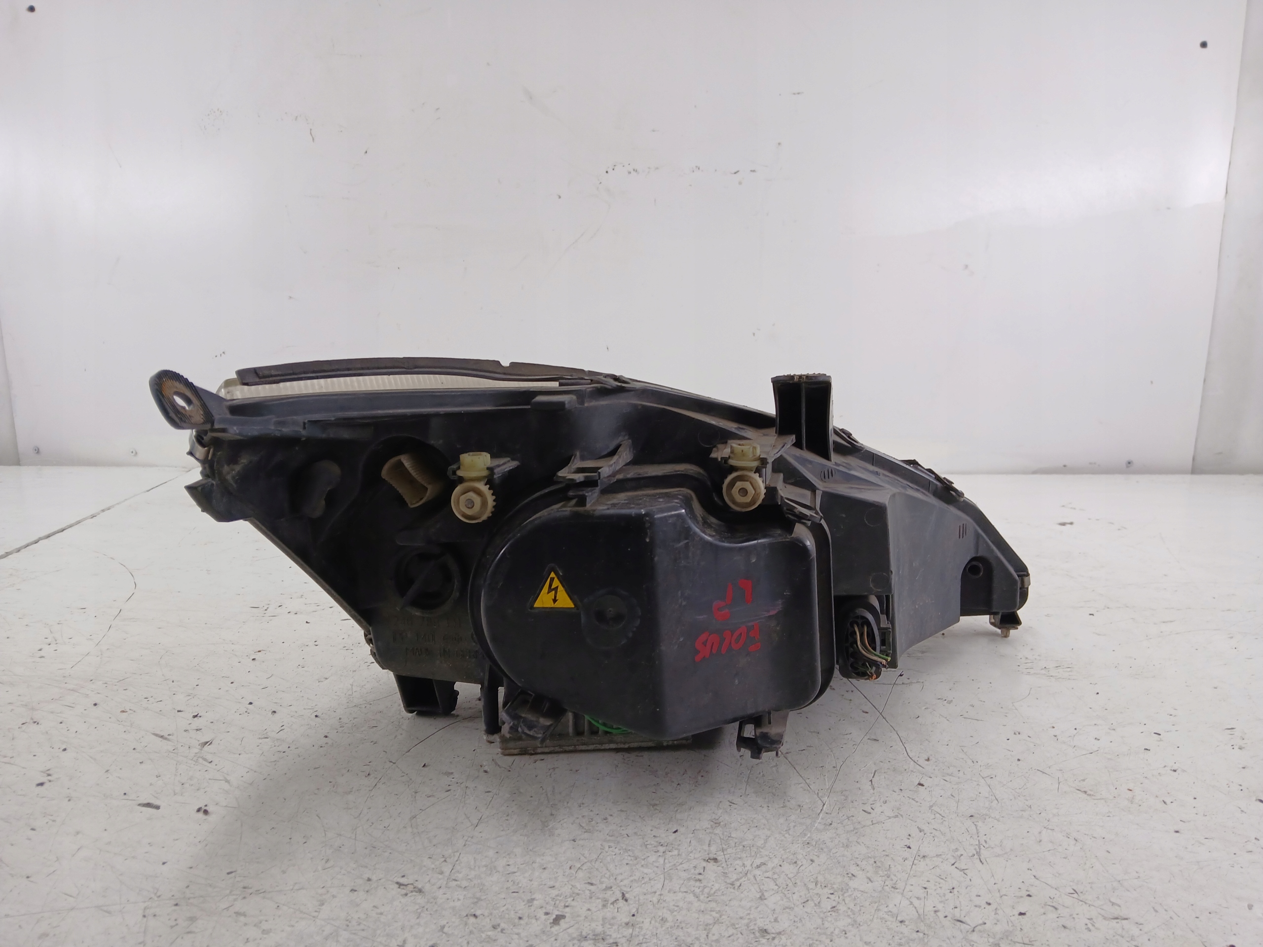FORD FOCUS MK1 light left front XENON