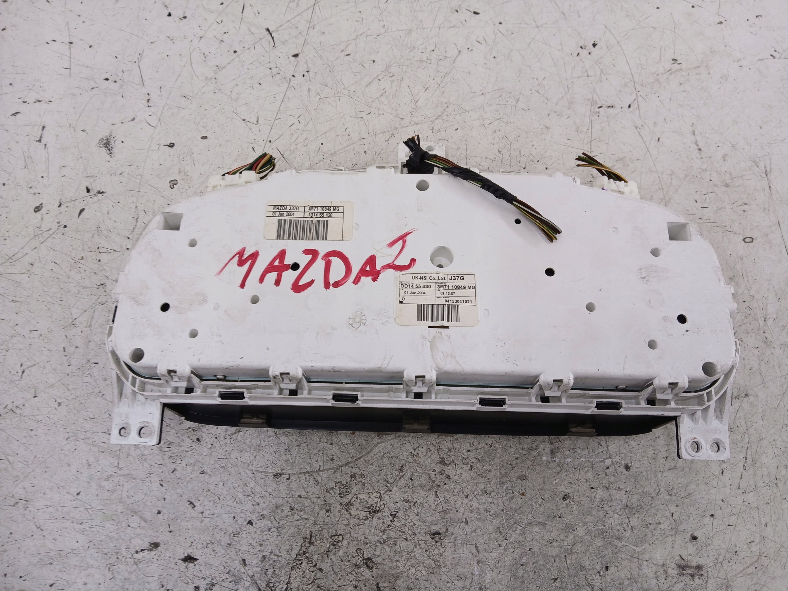 MAZDA 2 and DY 1.4 1.6 dials dials 3M7110849MG