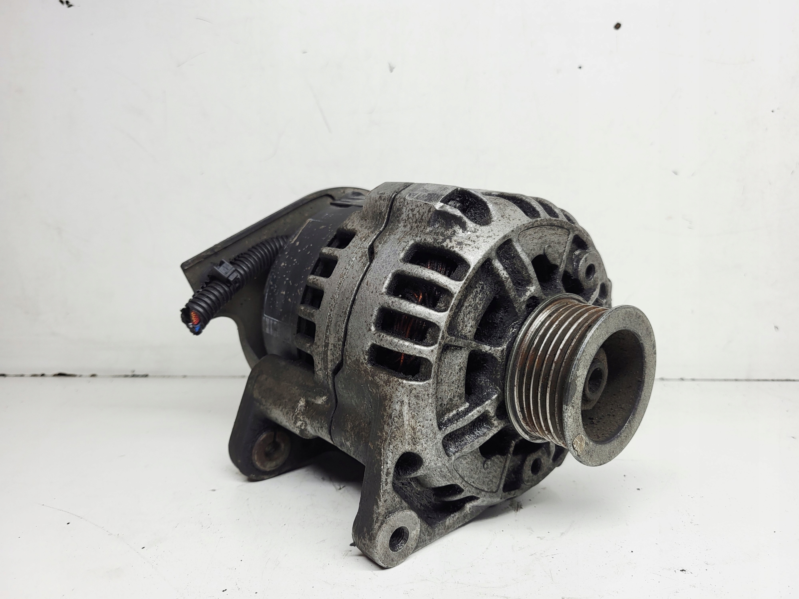 alternator Ford KA 1.3 70A