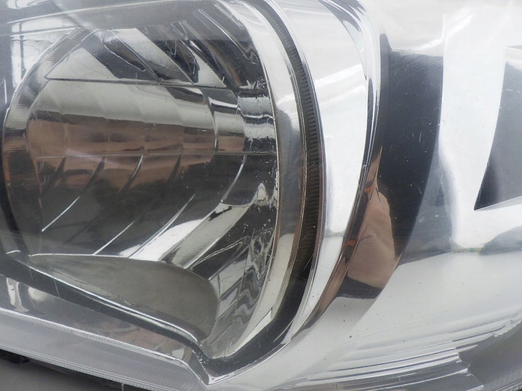TOYOTA HILUX 8 VIII 15- light front left
