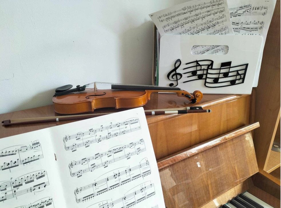 Stojak, organizer dla muzyka na zapisy nutowe Kod producenta G nuty