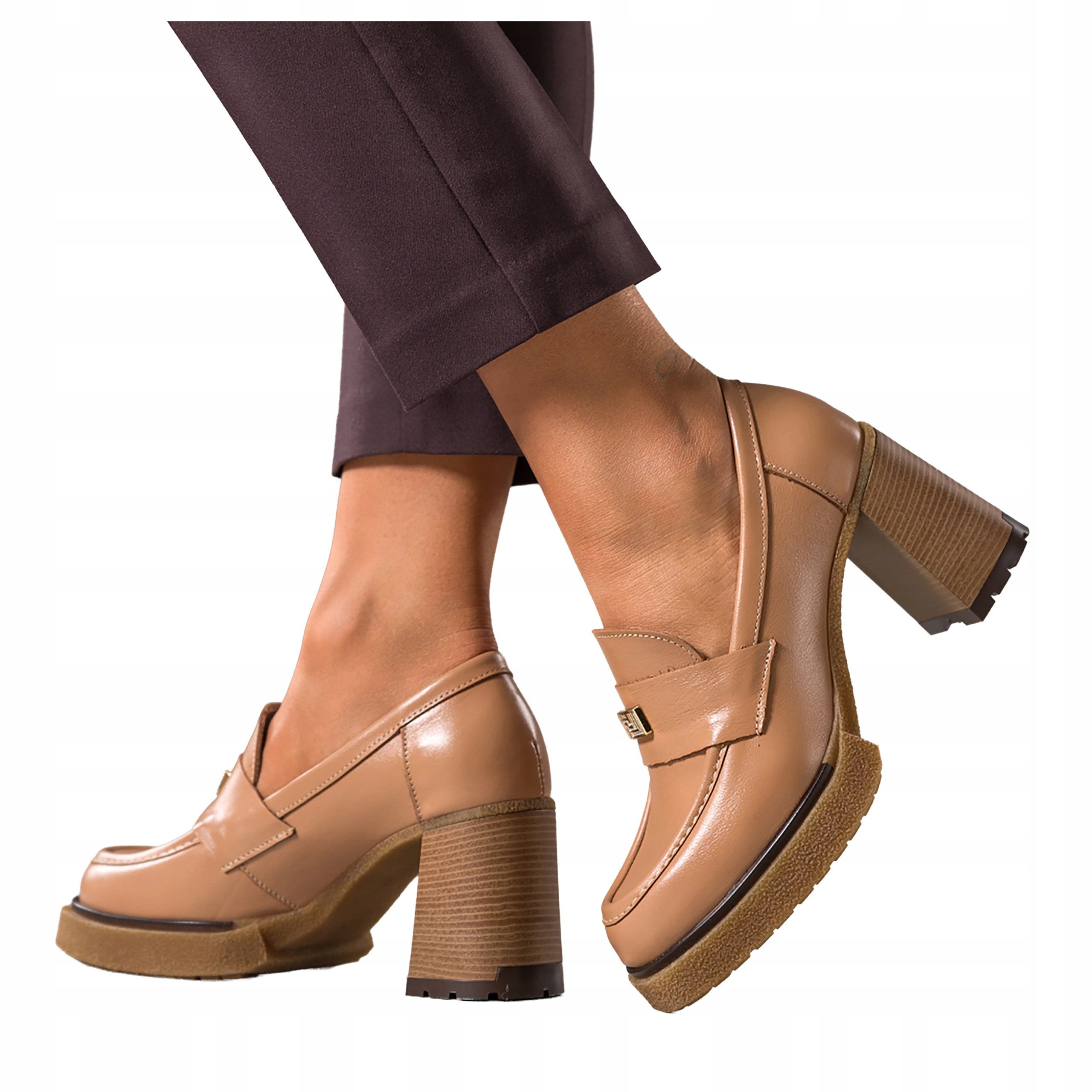 Camelové dámské Mokasíny s ozdobou Široká kožená kostka Polské vel. 38