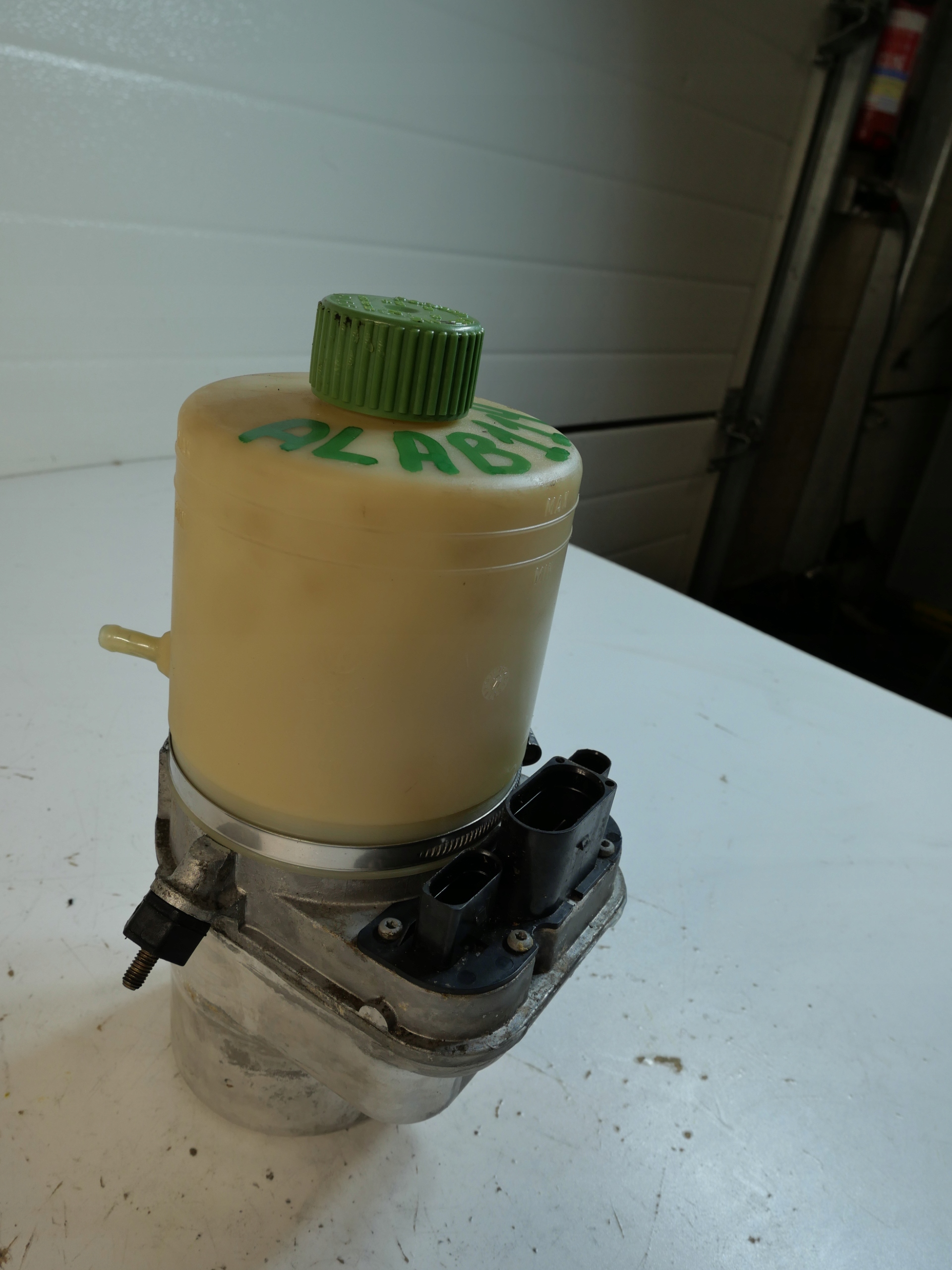 servo pump SKODA VW AUDI SEAT 6Q0423156