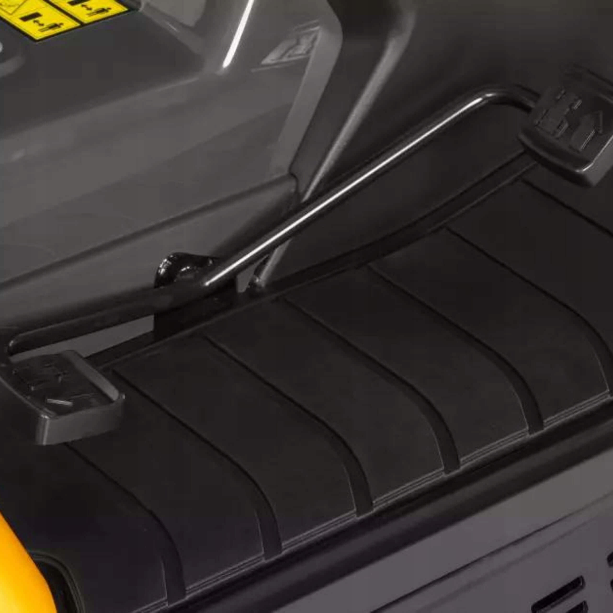 Mocny Traktor ogrodowy STIGA Estate 398 W SE Seria Estate