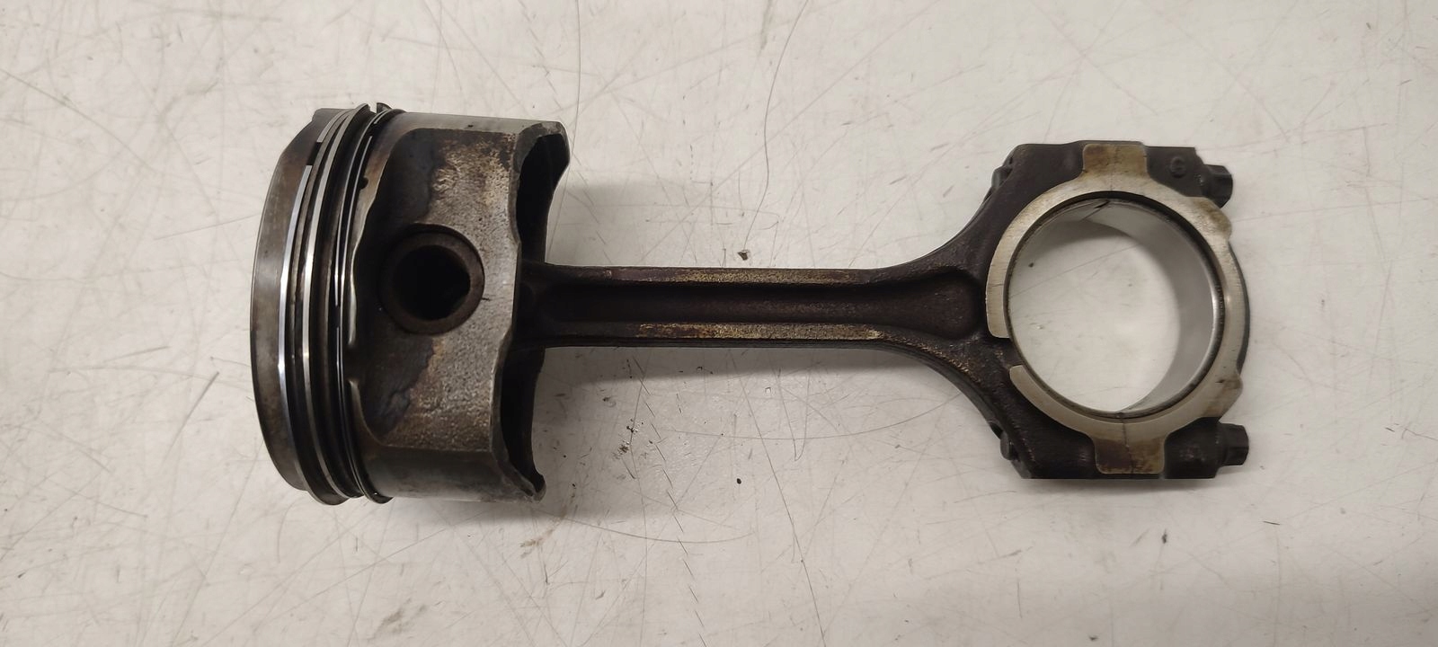 piston bielle Hyundai i20 1,2 16V essence G4LA