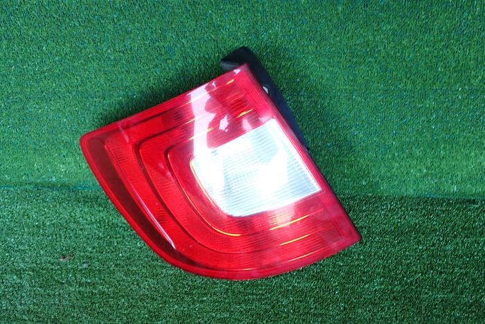 SKODA SUPERB II 08-13 KOMBI light left rear rear part