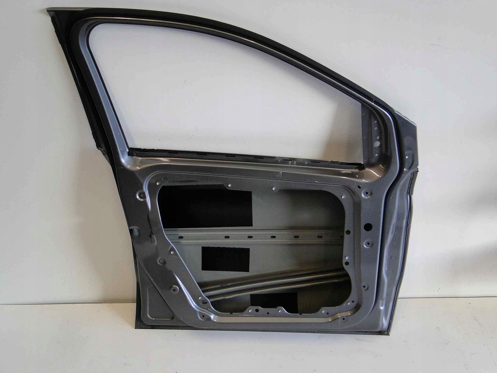 MERCEDES B KLASA W246 246 DRZWI LEWE PRZEDNIE Producent części Mercedes-Benz OE