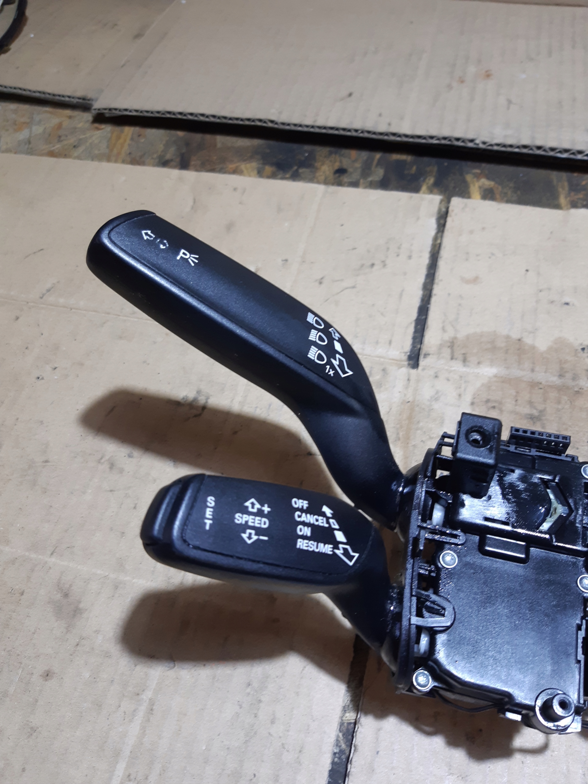 AUDI A6 C7 DEVIO LUCI TERGICRISTALLO TERGI PAGAJE DEVIO LUCI DEVIO TEMPOMAT 4G0953502A